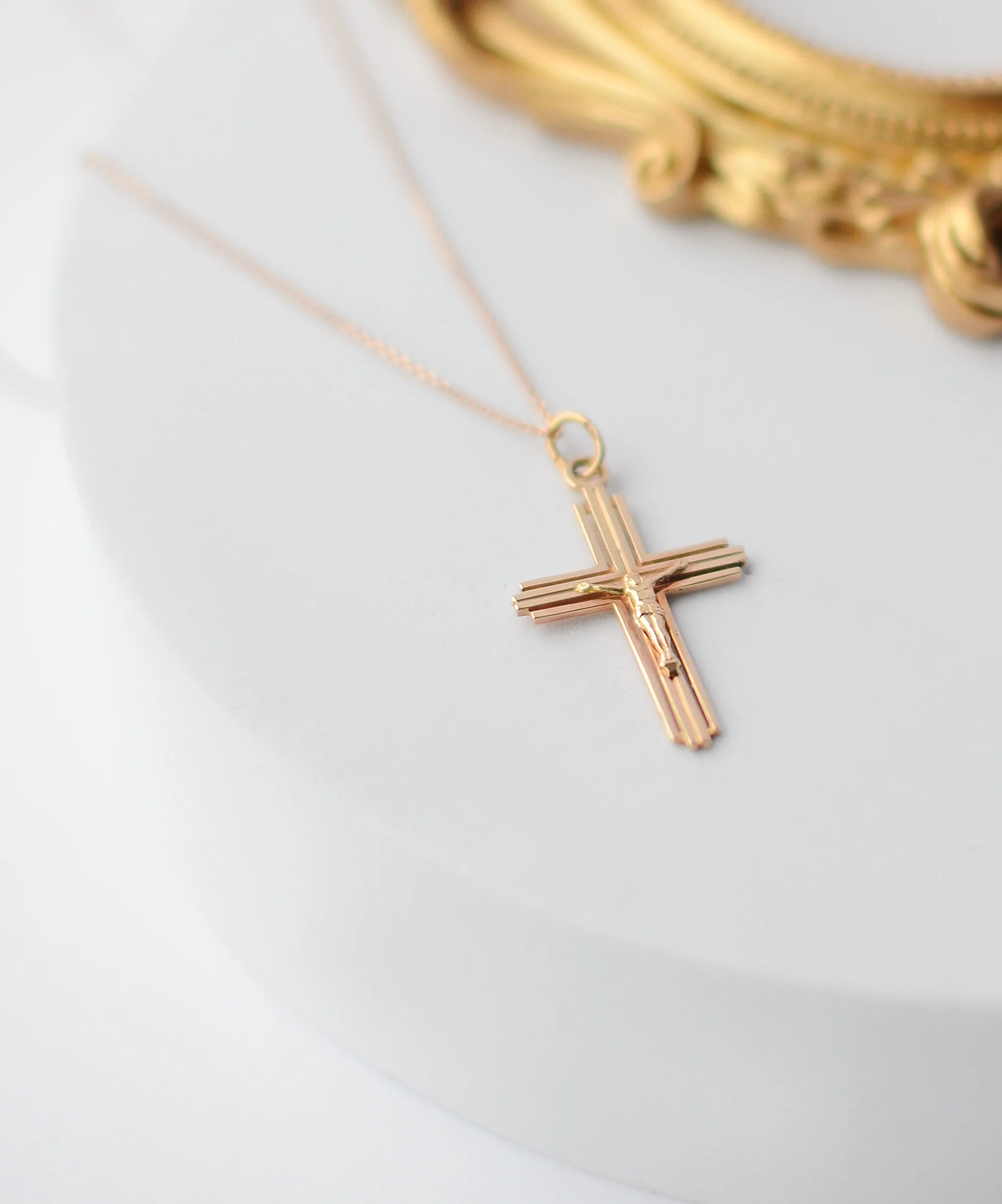 14K/585 Rose Gold Cross - Image 3