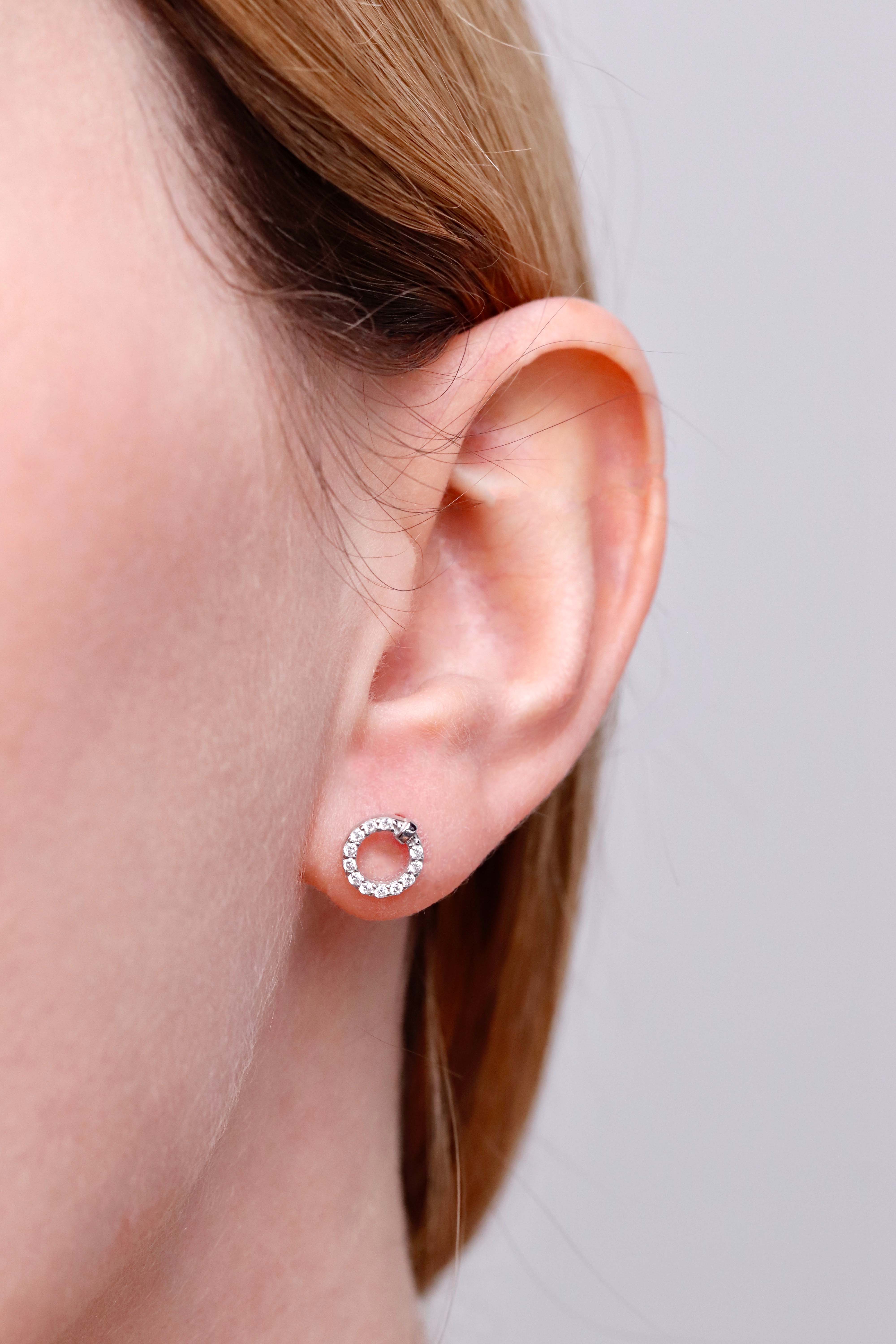 925 Sterling Silver Circle Stud Earrings with Cubic Zirconia - Image 3