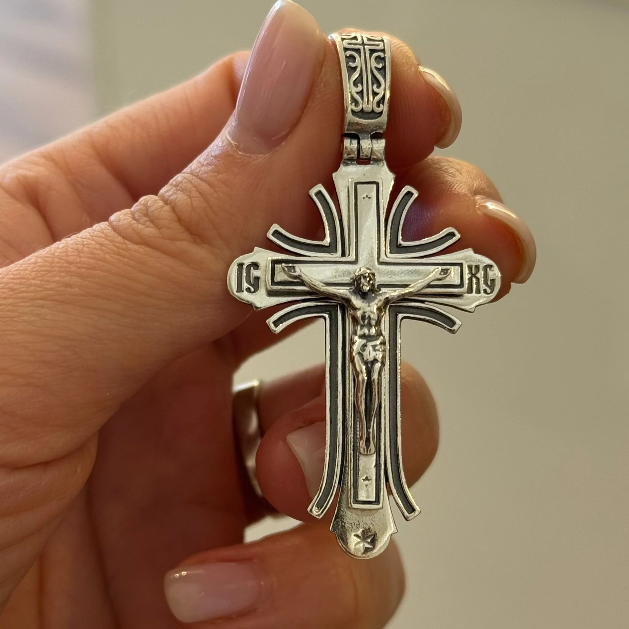 925 Sterling Silver Cross - Image 2
