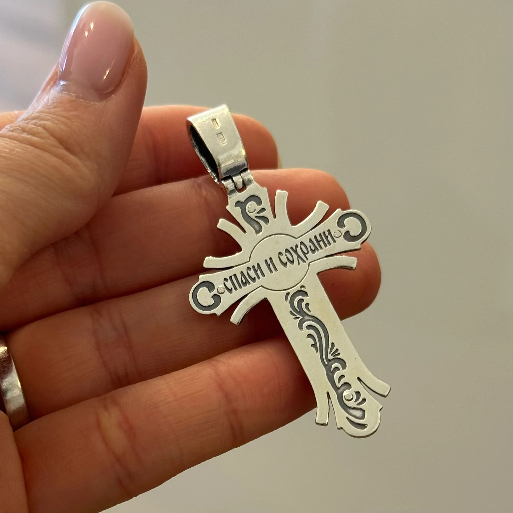 925 Sterling Silver Cross - Image 3