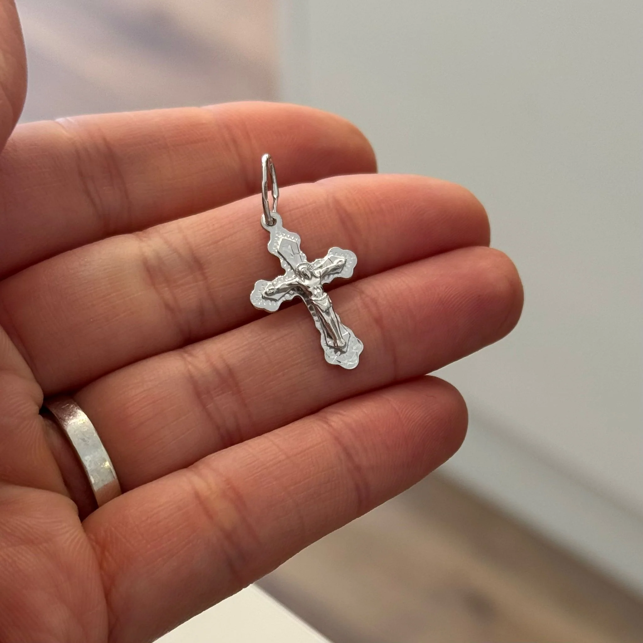 925 Sterling Silver Cross - Image 2