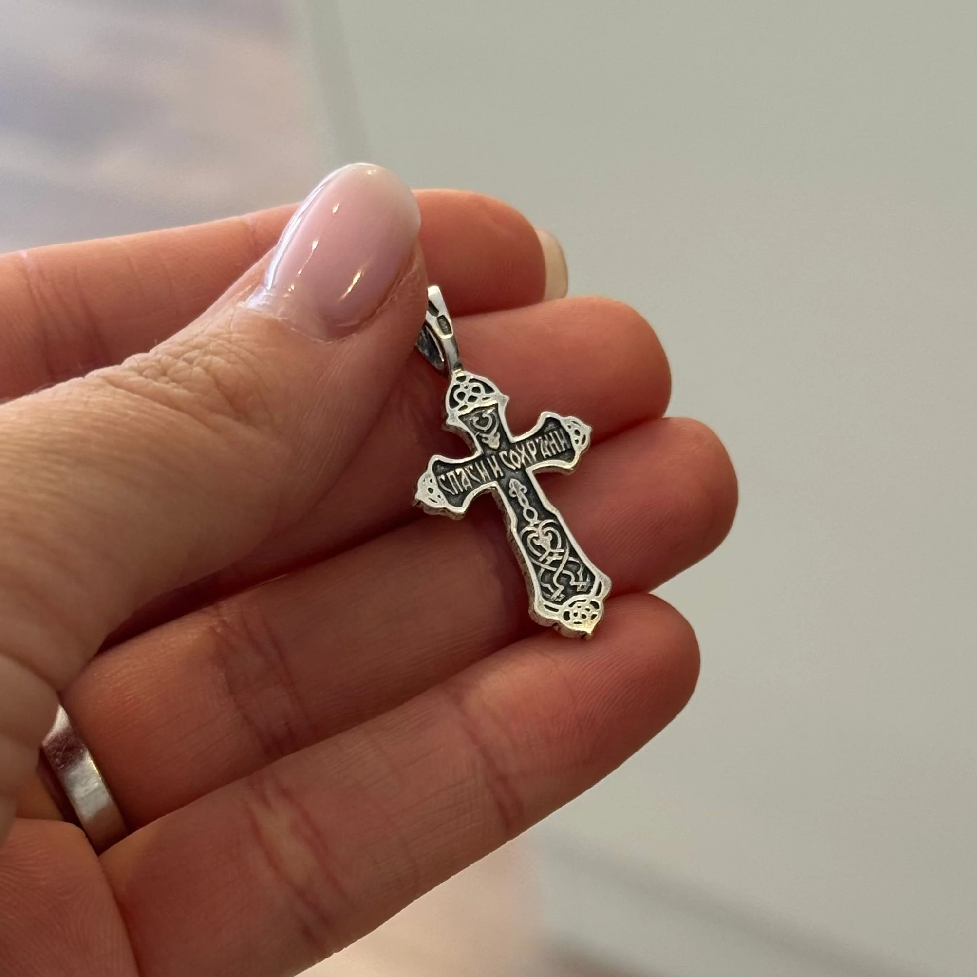 925 Sterling Silver Cross - Image 3