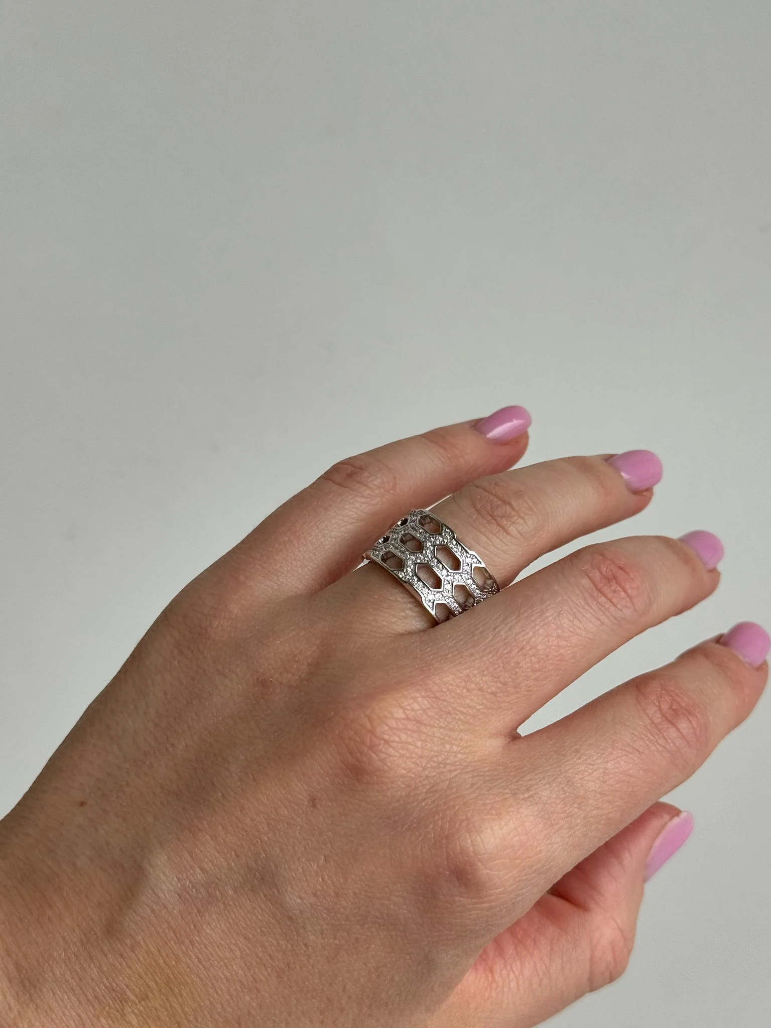 925 Sterling Silver Ring with Cubic Zirconia - Image 2
