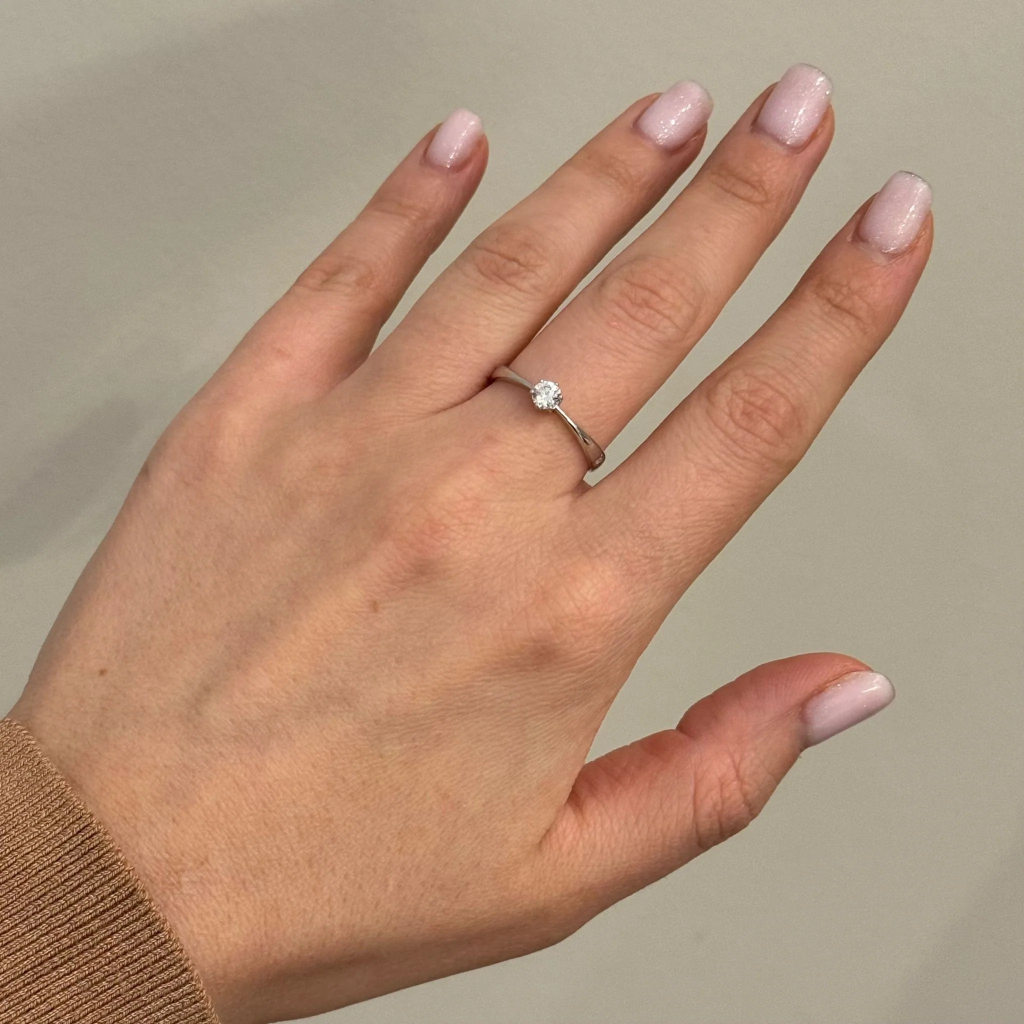 925 Sterling Silver Ring with Cubic Zirconia - Image 2