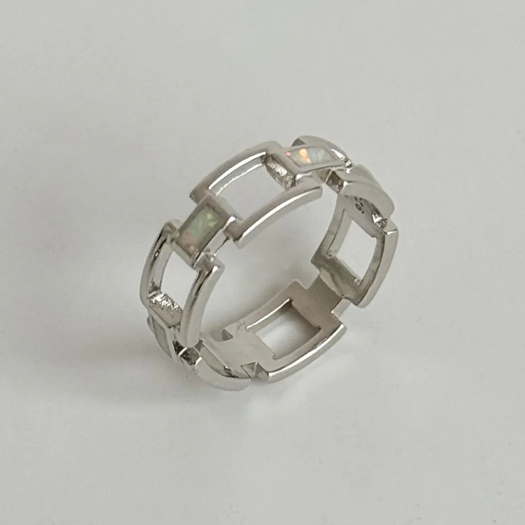 925 Sterling Silver Ring with Opal - Image 3