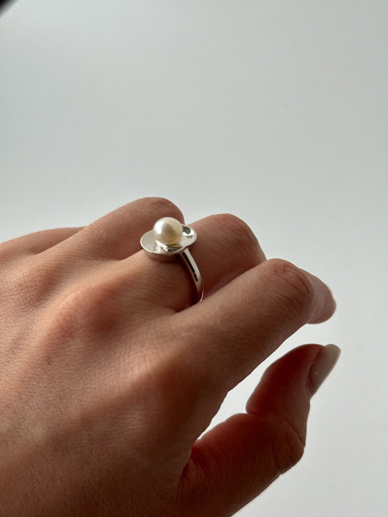 925 Sterling Silver Ring with Pearl - Image 3