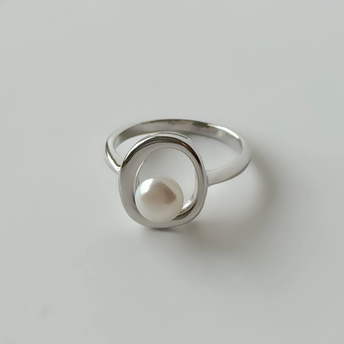 925 Sterling Silver Ring with Pearl - Image 3