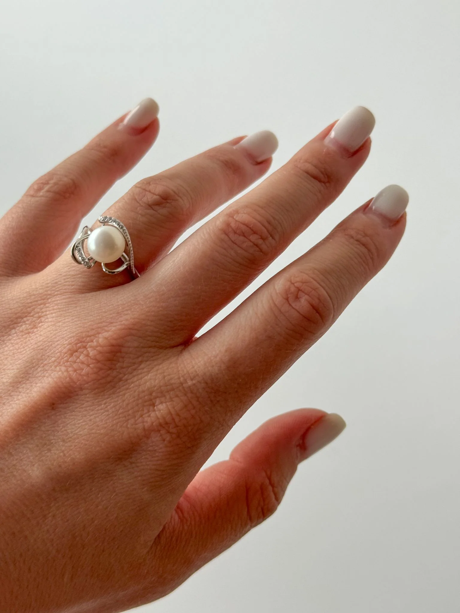 925 Sterling Silver Ring with Pearl and Cubic Zirconia - Image 2