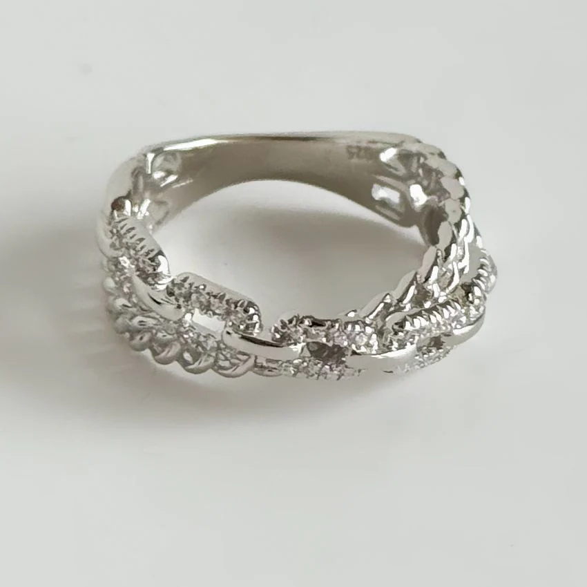 925 Sterling Silver Ring with Cubic Zirconia - Image 3