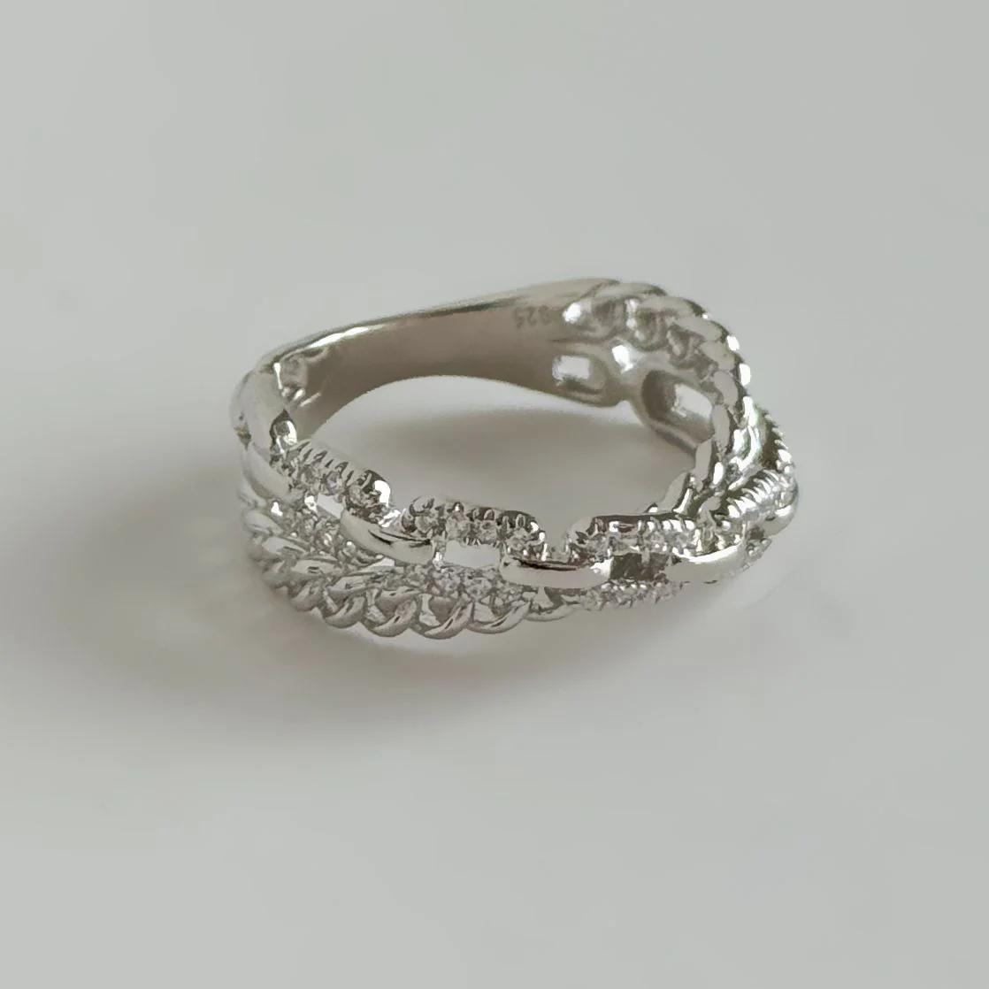 925 Sterling Silver Ring with Cubic Zirconia - Image 4