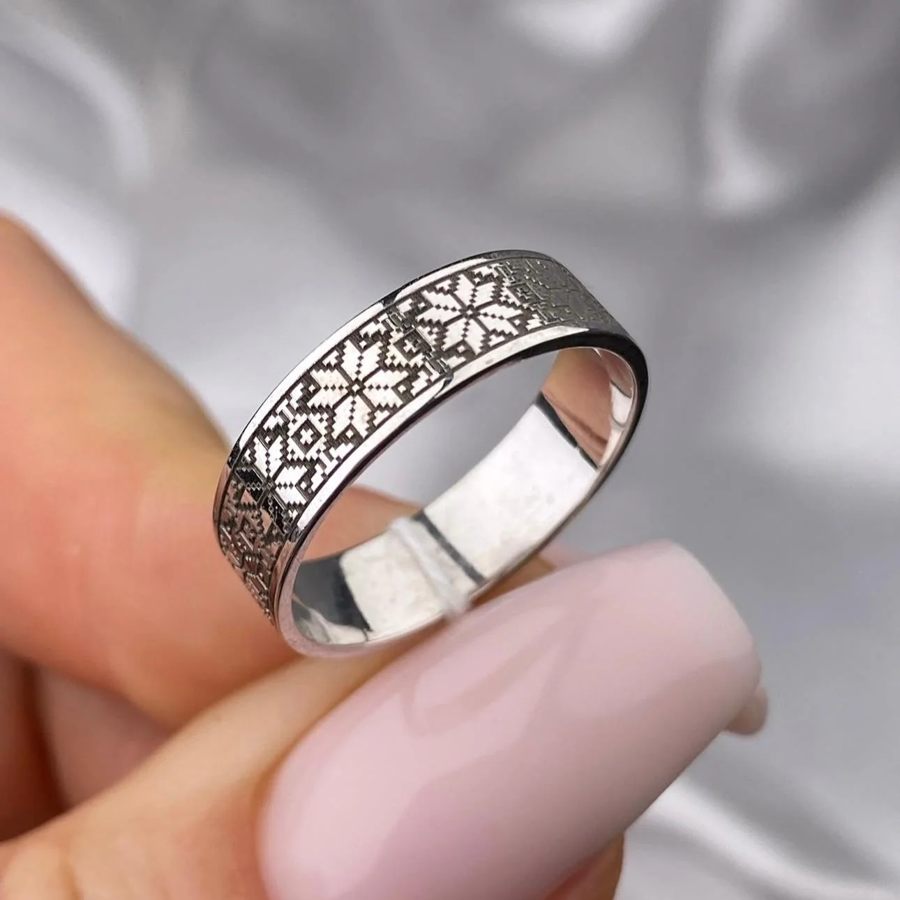 925 Sterling Silver Vyshyvanka Ring - Image 3