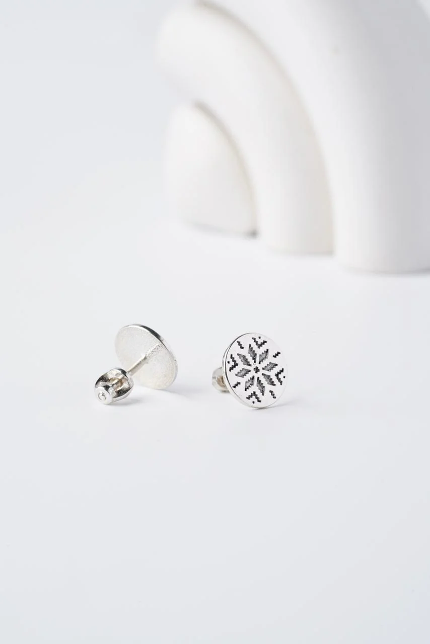 925 Sterling Silver Vyshyvanka Stud Earrings - Image 7