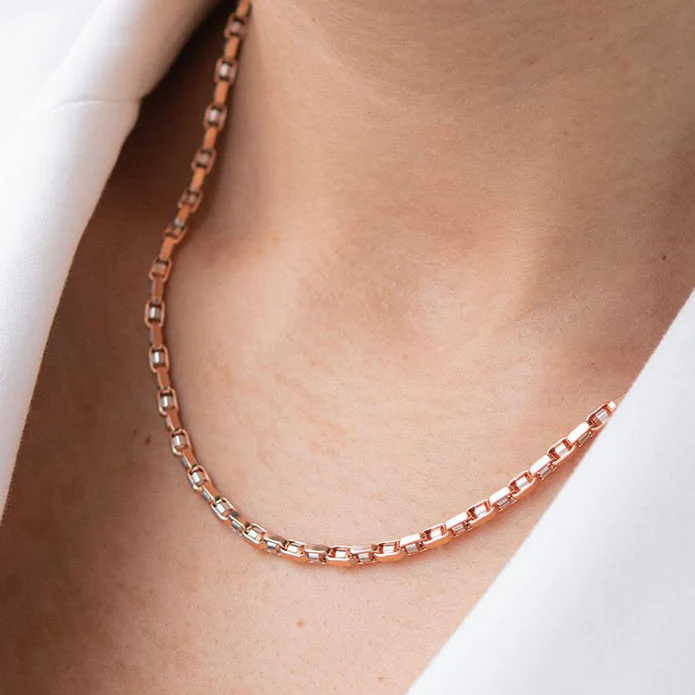 Chain in 14K/585 Rose Gold with Rhodium Plated Details - Image 2