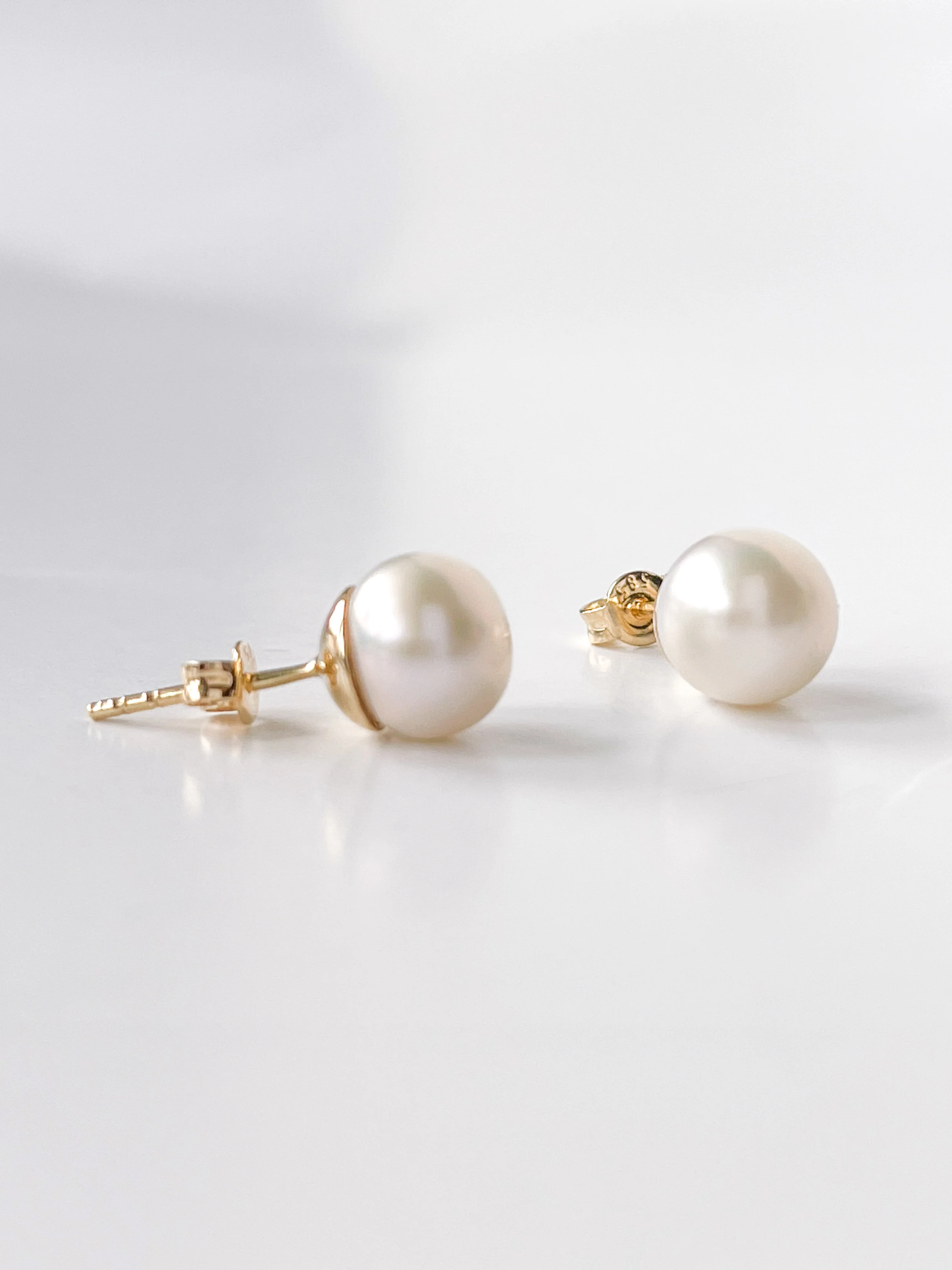 Pearl Studs in 14K/585 Yellow Gold - Image 3