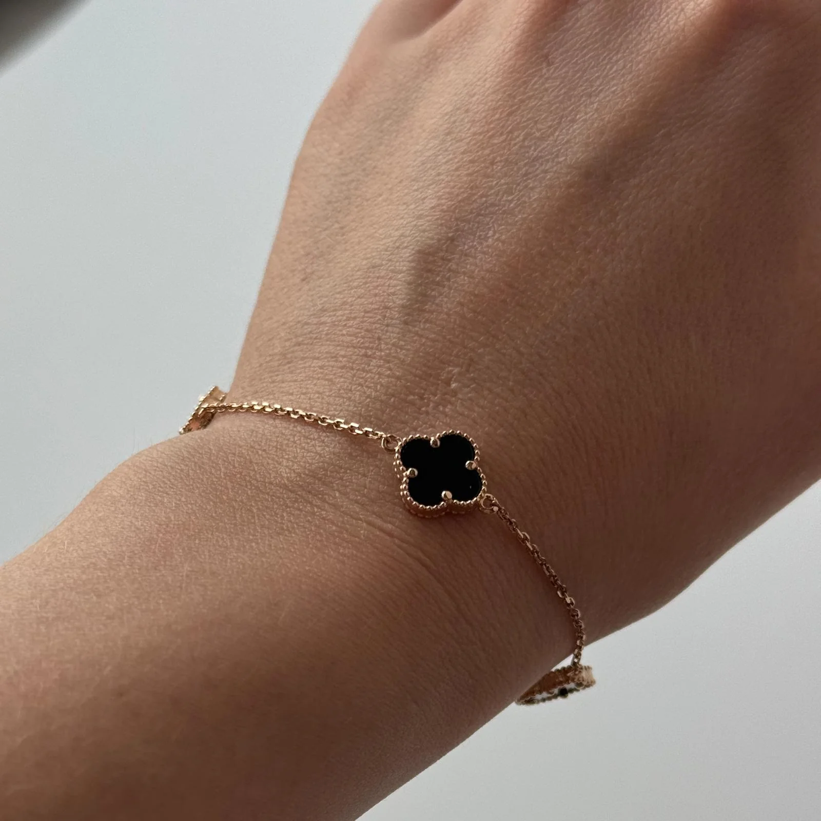 Clover Bracelet in 14K/585 Rose Gold with Onyx - Image 4