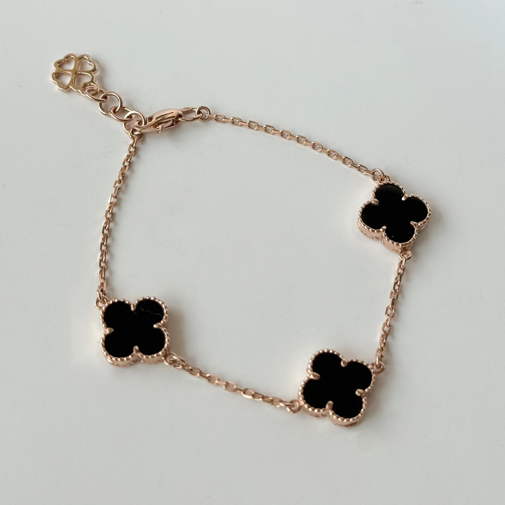 Clover Bracelet in 14K/585 Rose Gold with Onyx - Image 3