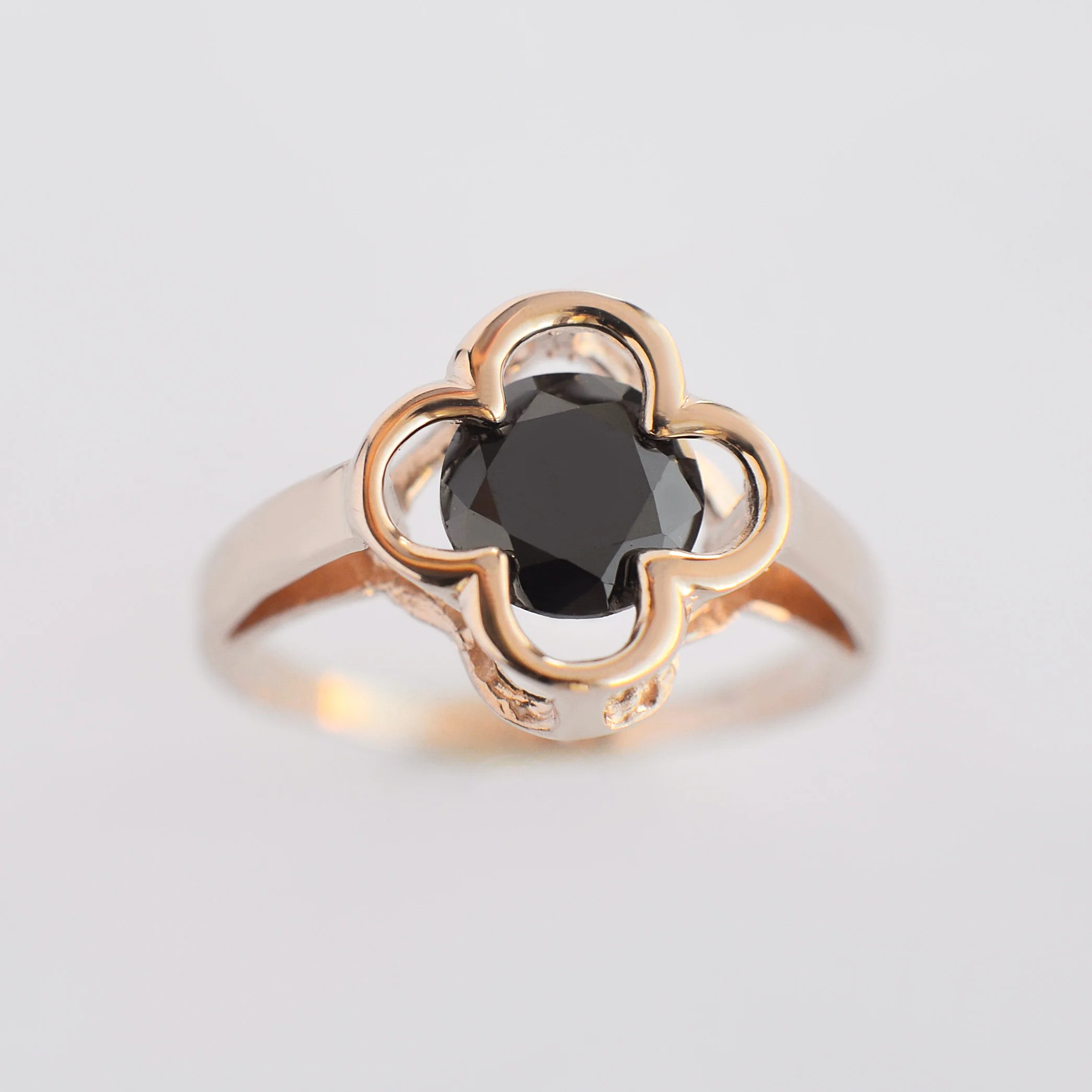 Clover Ring in 14K/585 Rose Gold with Black Cubic Zirconia - Image 2