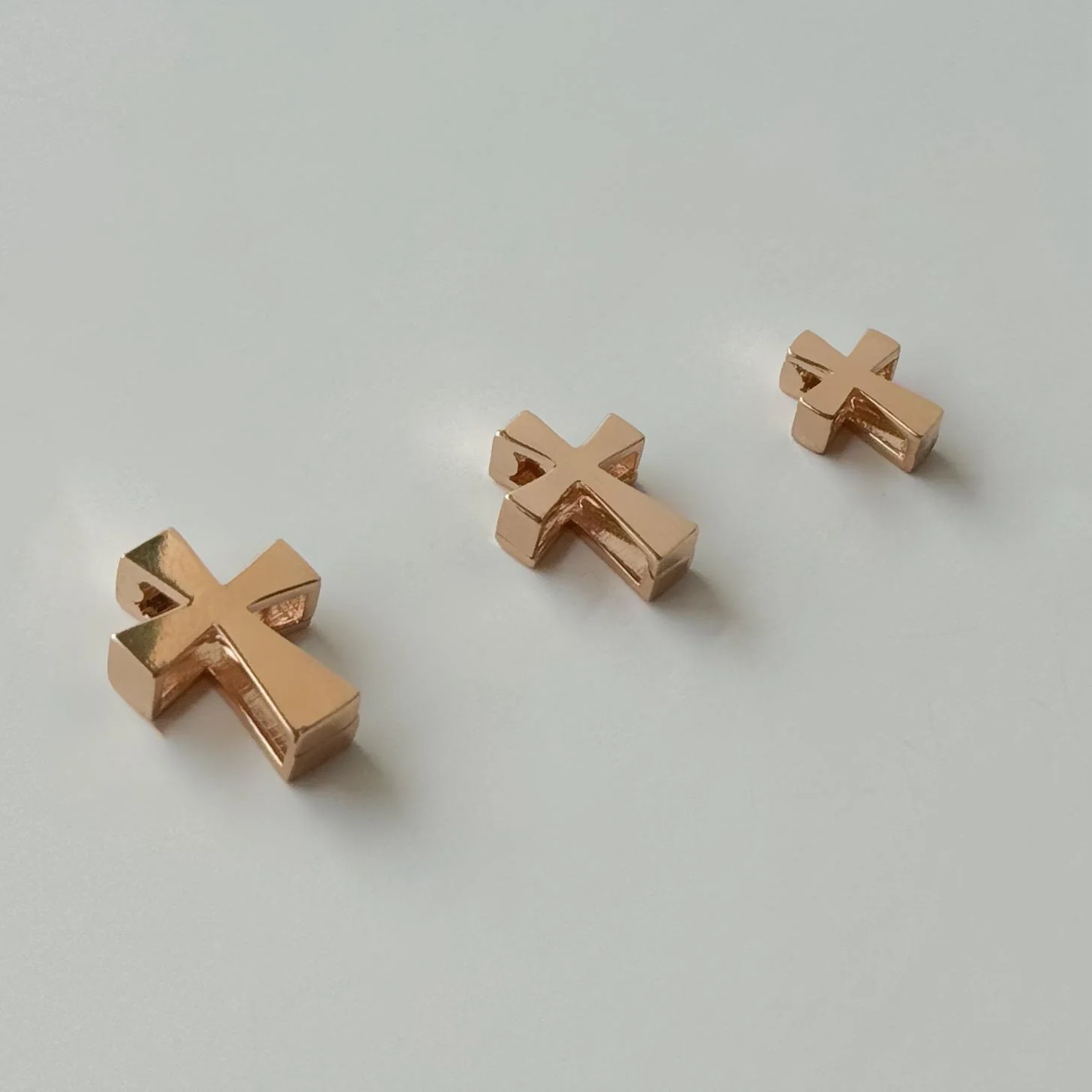 Cross in 14K/585 Rose Gold - Image 3