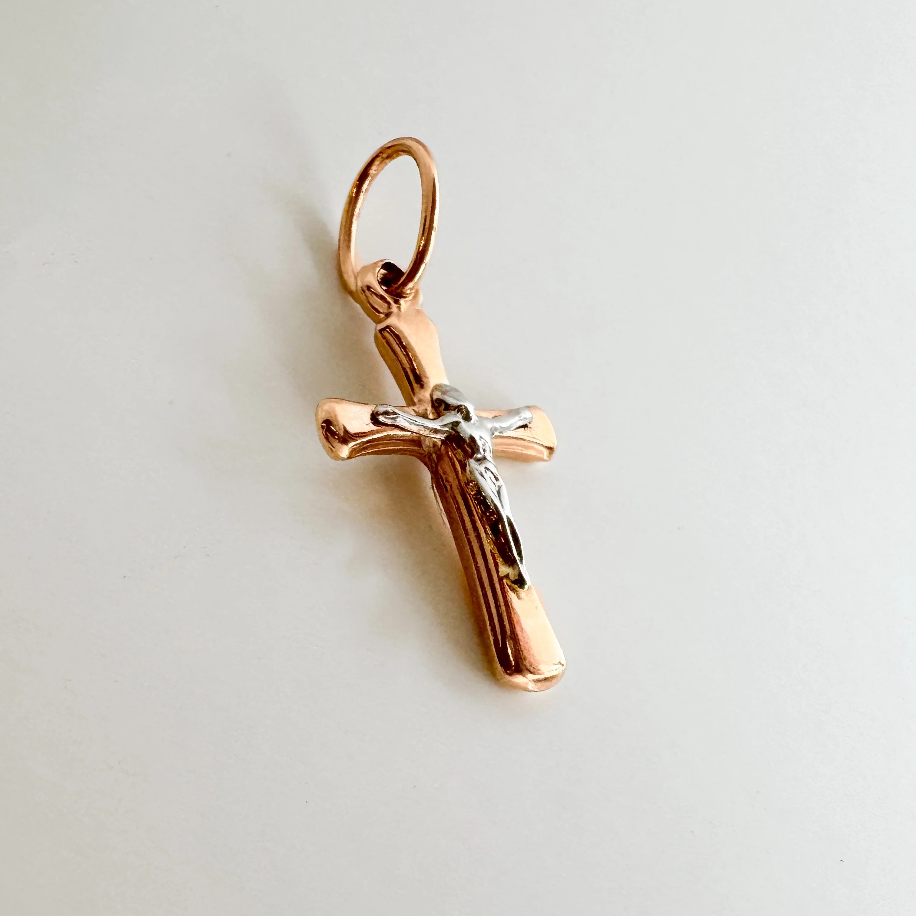 Cross in 14K/585 Rose Gold with White Gold Jesus