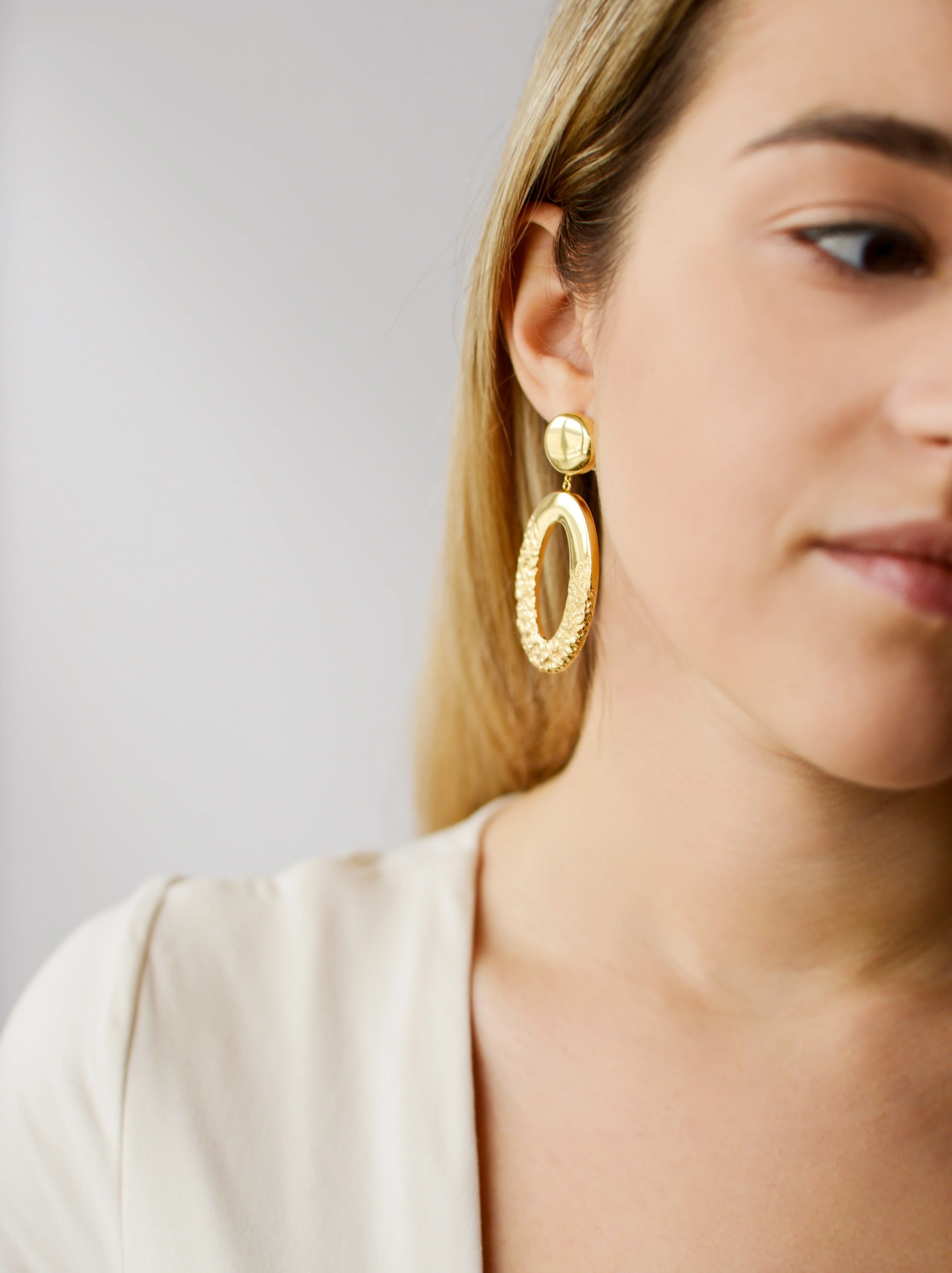 Drop Earrings in 14K/585 Yellow Gold - Image 2