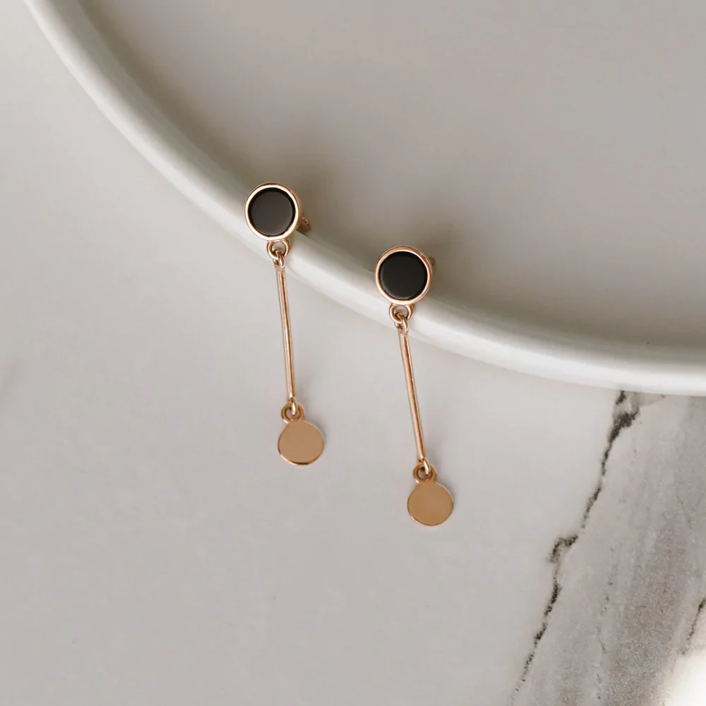 Drop Earrings in 14K/585 Rose Gold with Onyx - Image 3