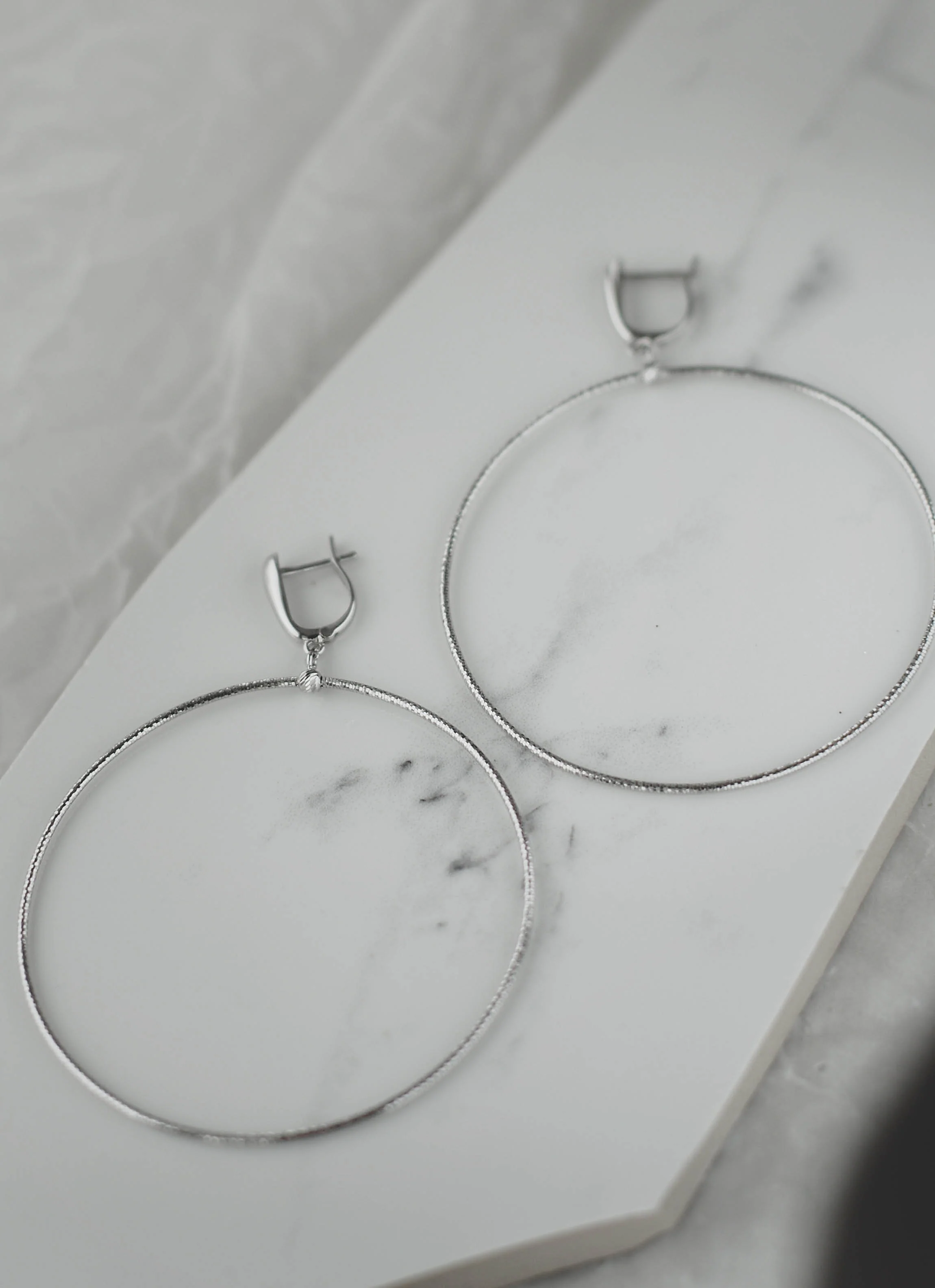 Drop Earrings in 14K/585 White Gold - Image 3
