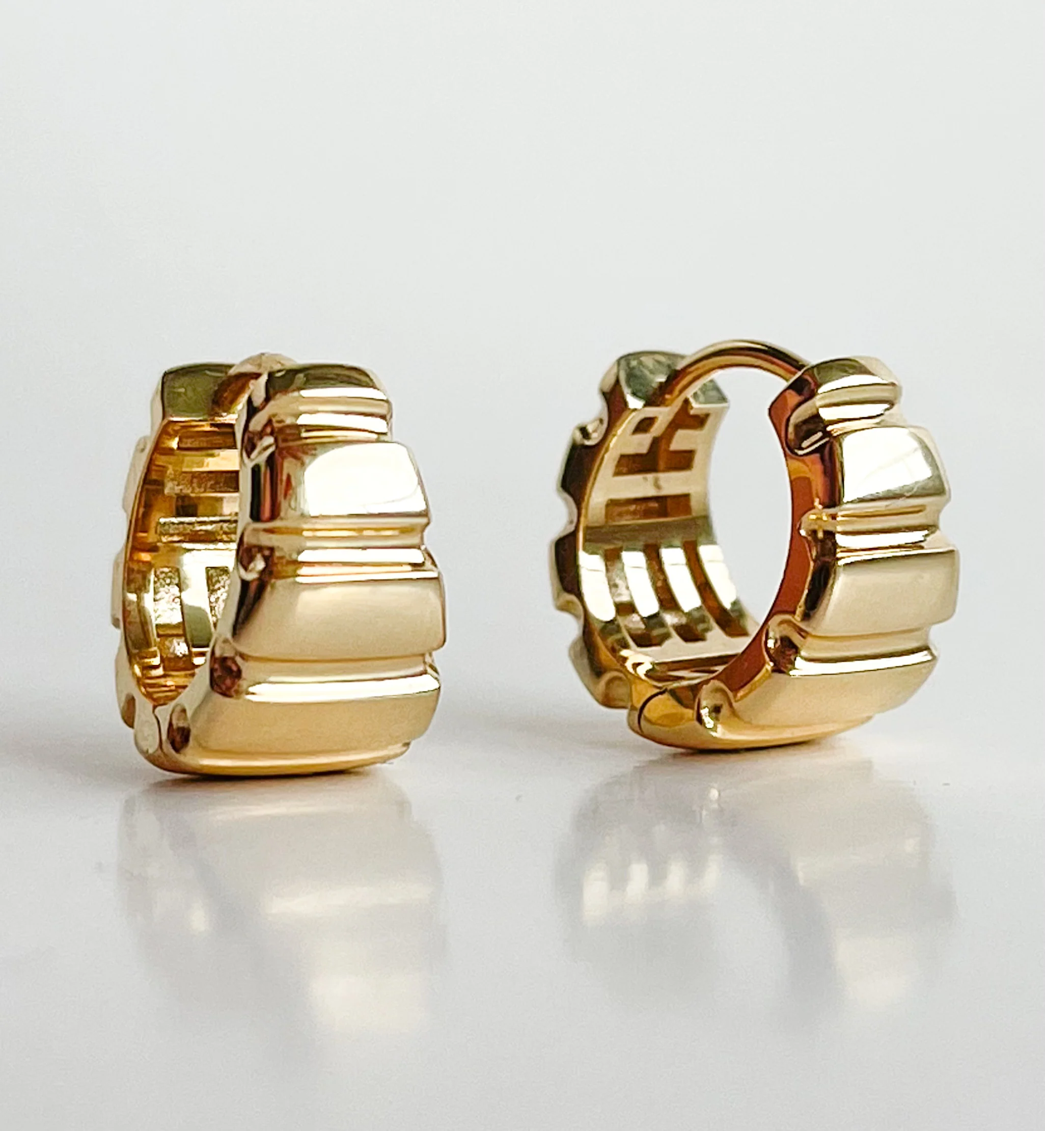 Hoop Earrings in 14K/585 Yellow Gold - Image 2
