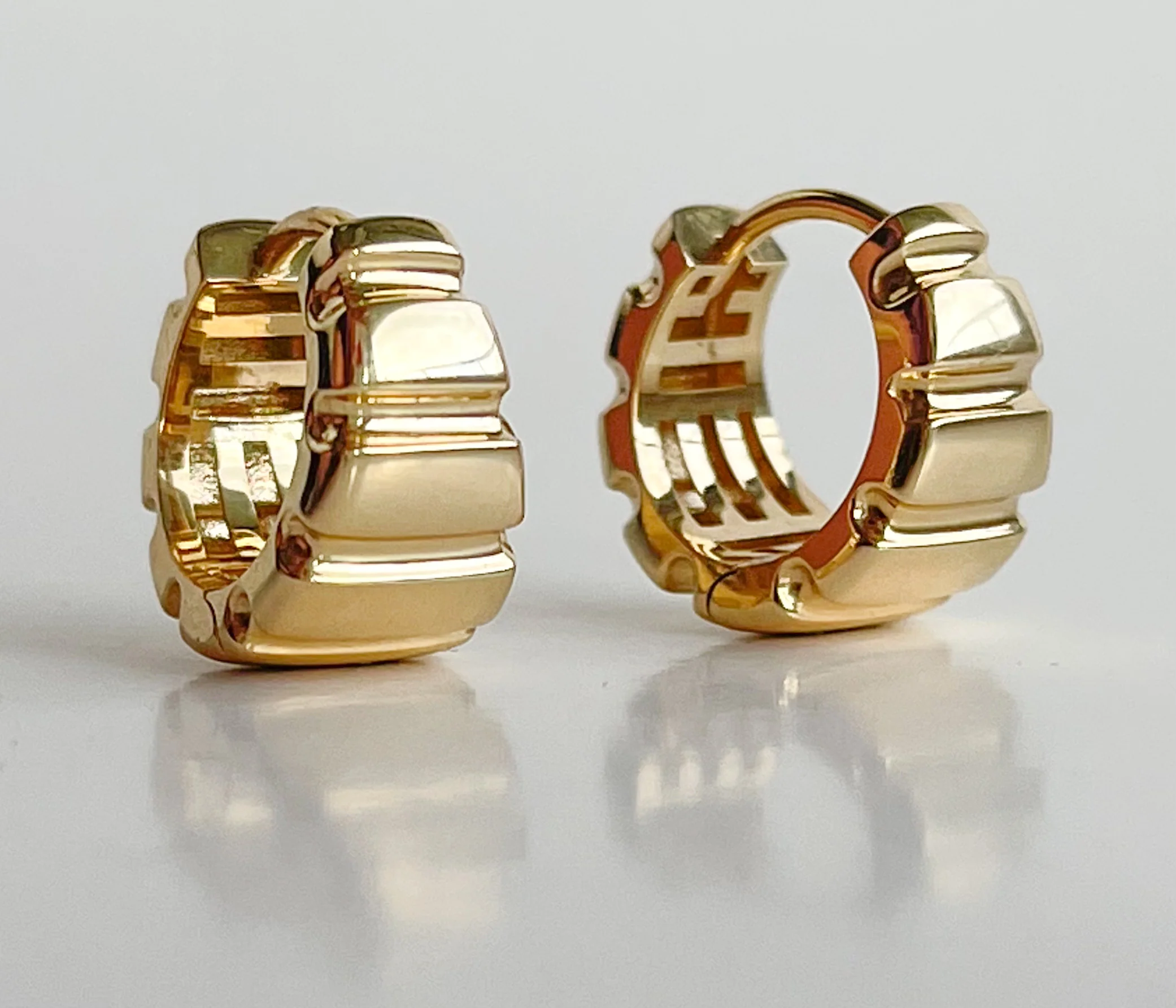 Hoop Earrings in 14K/585 Yellow Gold - Image 3