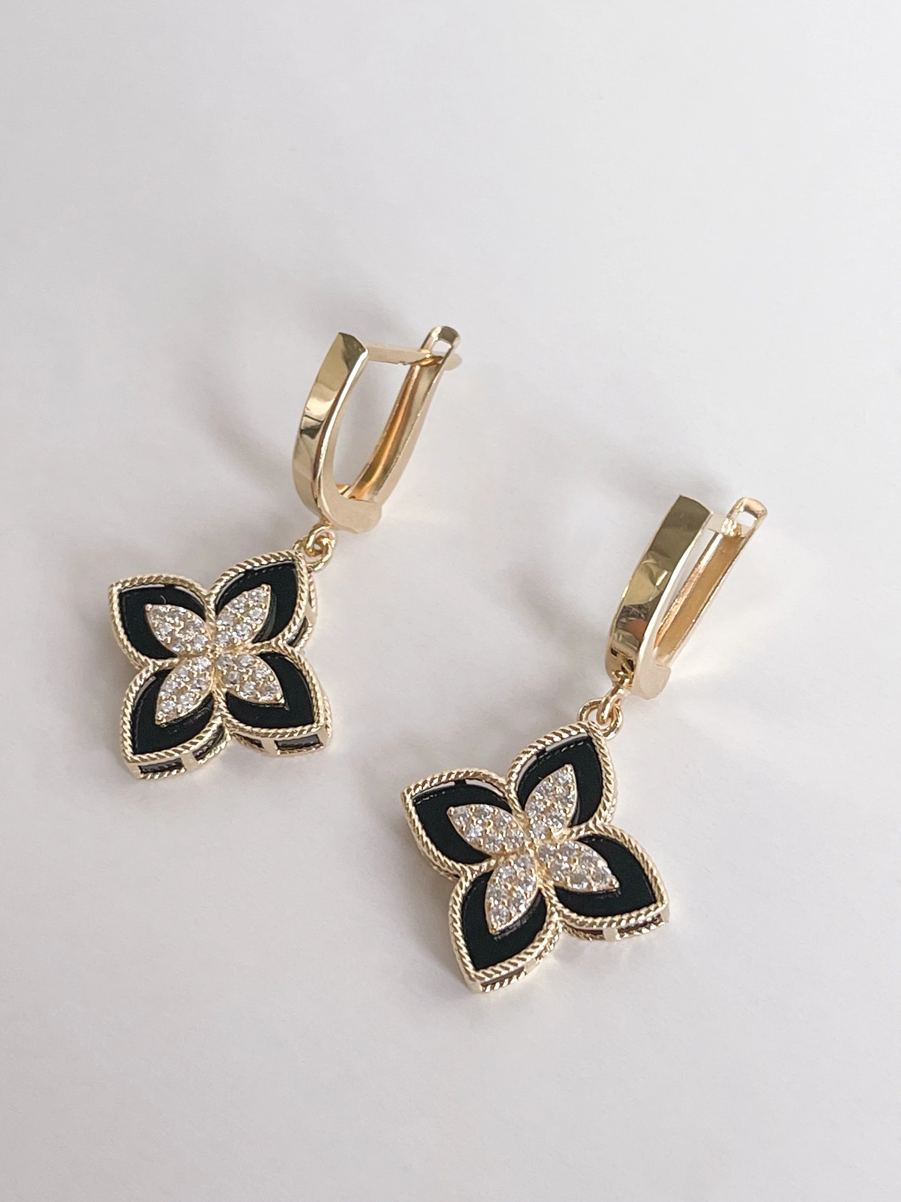 Drop Earrings in 14K/585 Yellow Gold with Black Onyx and Cubic Zirconia - Image 4