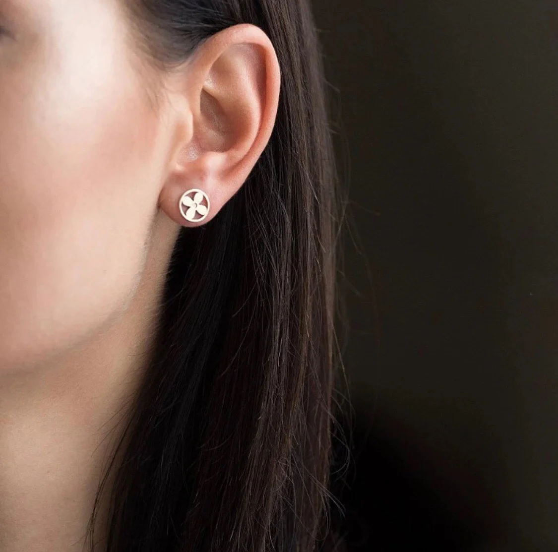 Flower Earrings in 14K/585 White Gold - Image 2