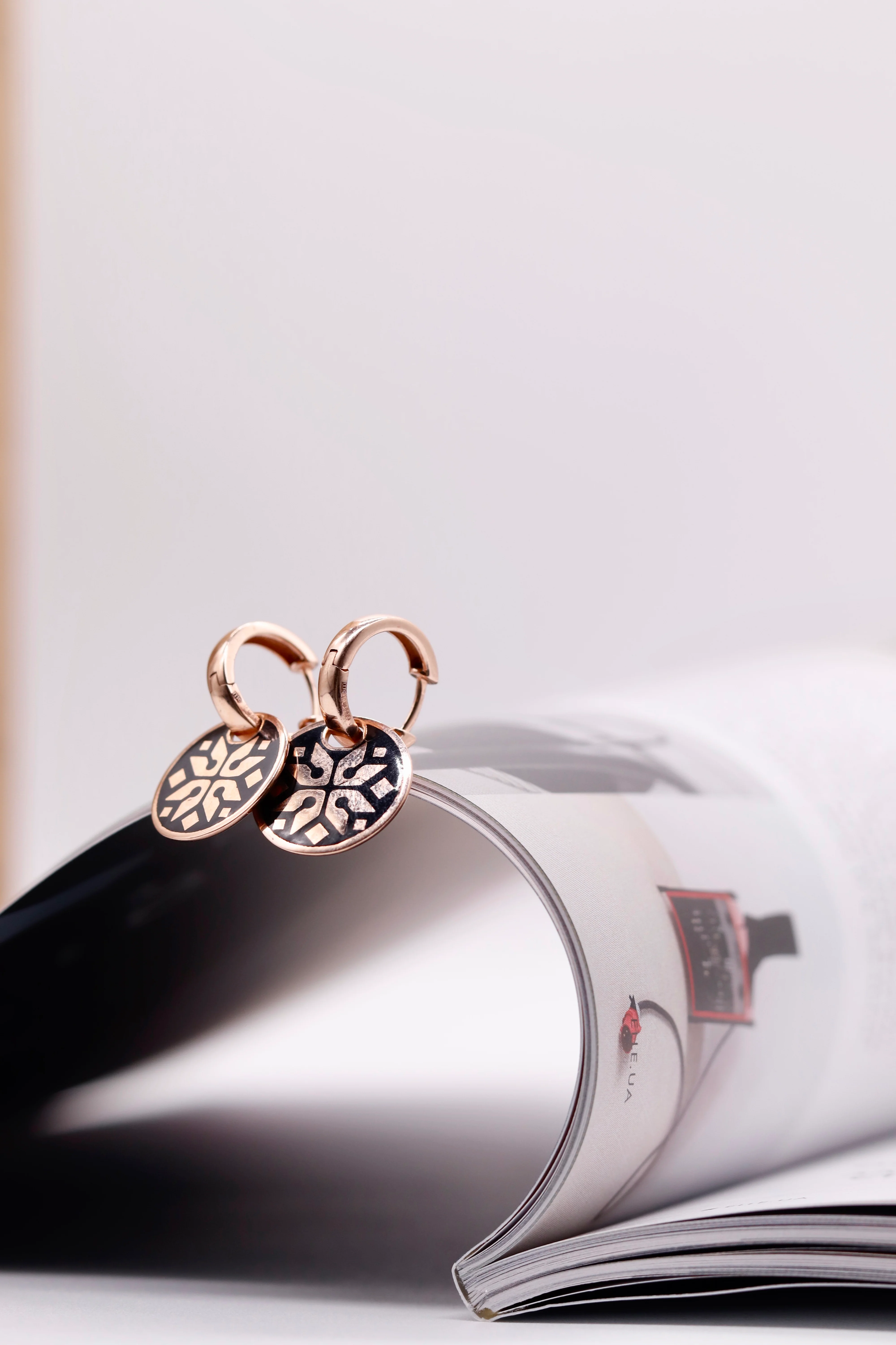 Handcrafted Vyshyvanka Drop Earrings in 14K/585 Rose Gold with Enamel - Image 2