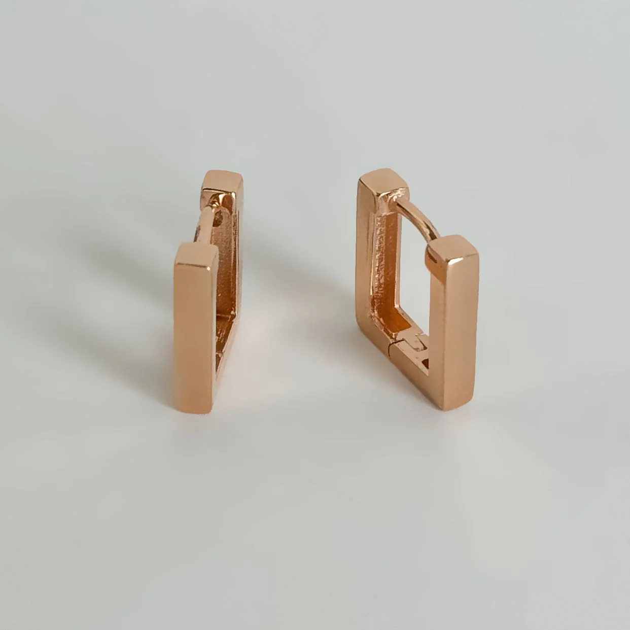 Hoop Earrings in 14K/585 Rose Gold - Image 3