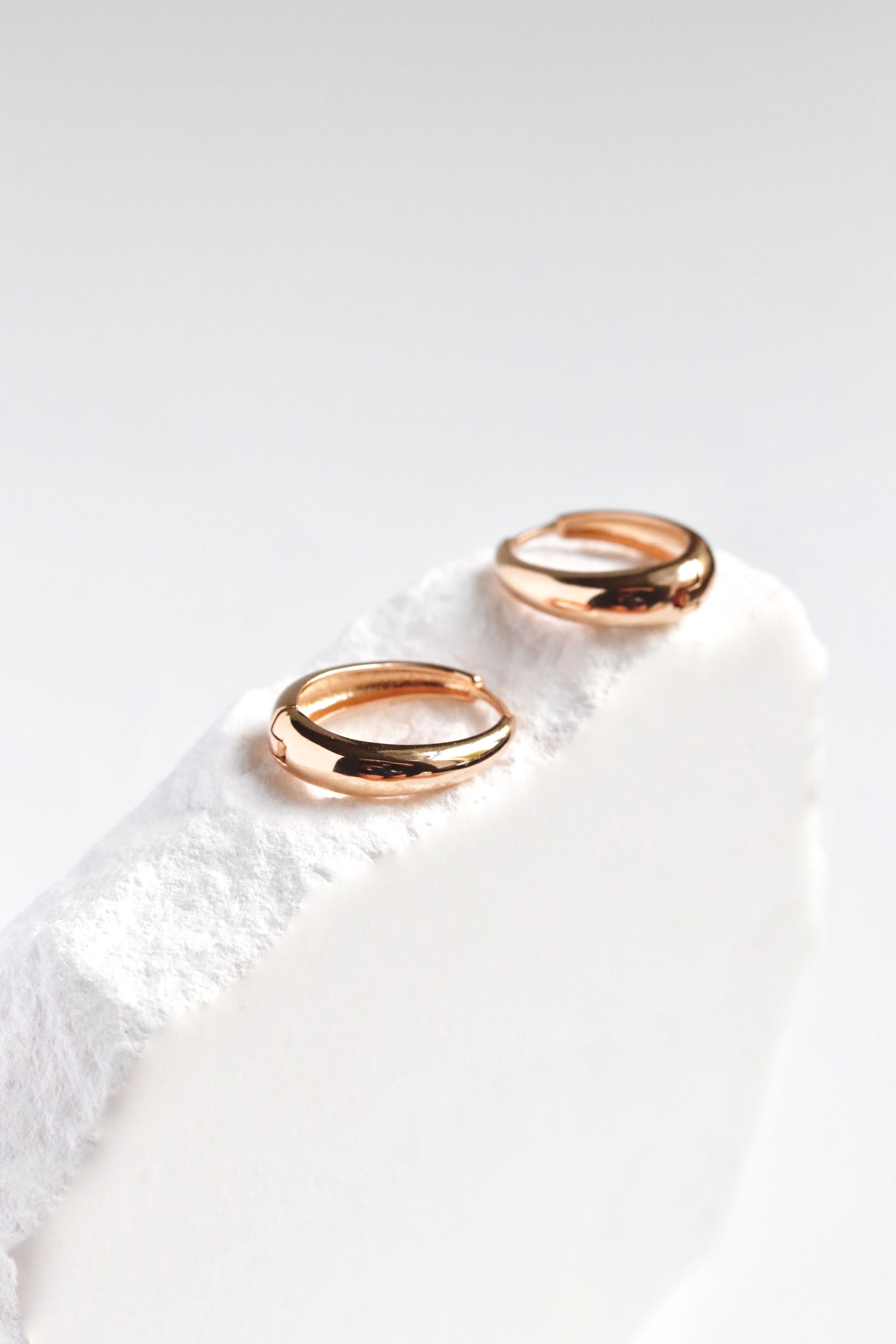Hoop Earrings in 14K/585 Rose Gold - Image 4