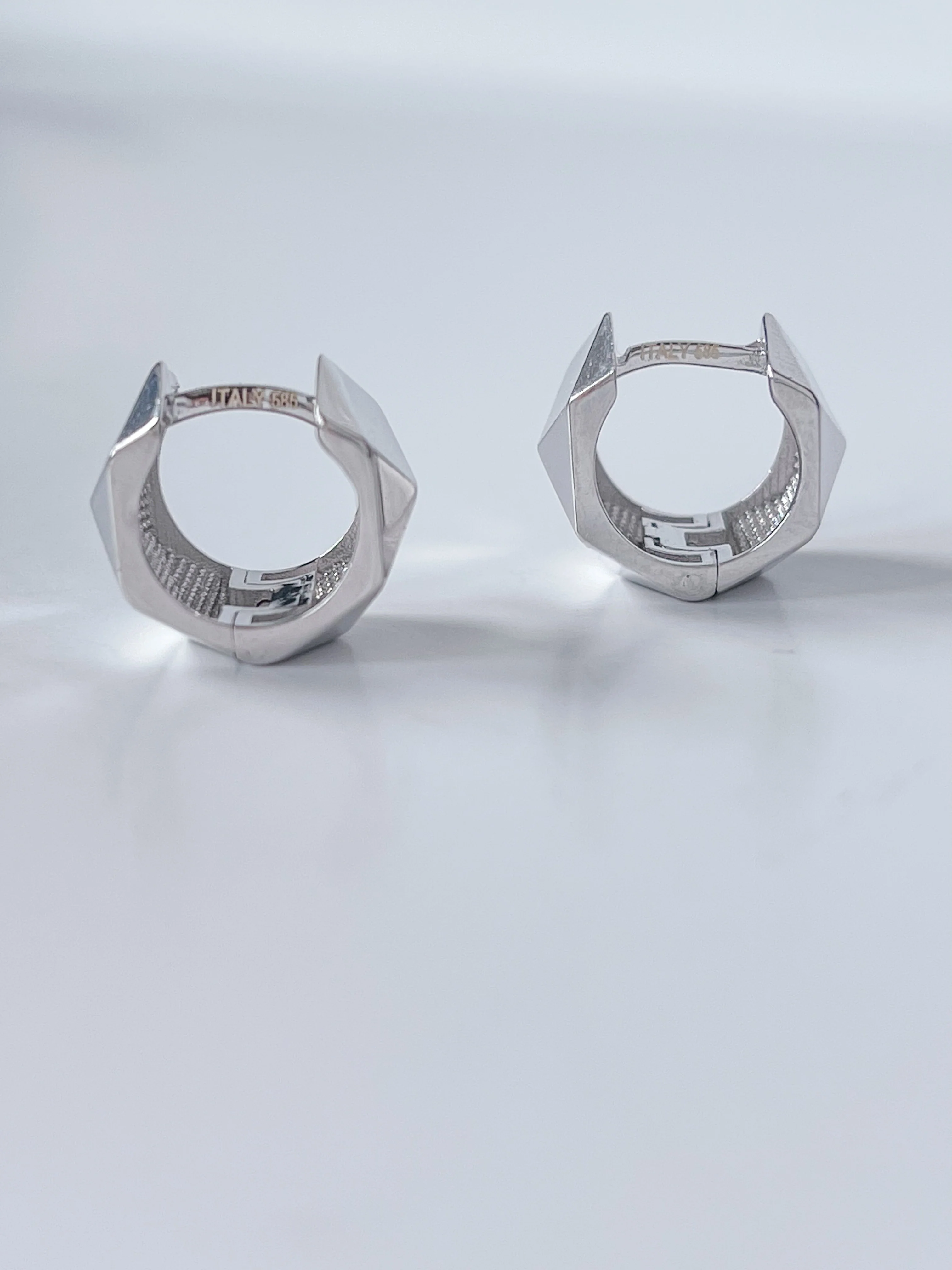 Hoop Earrings in 14K/585 White Gold - Image 5