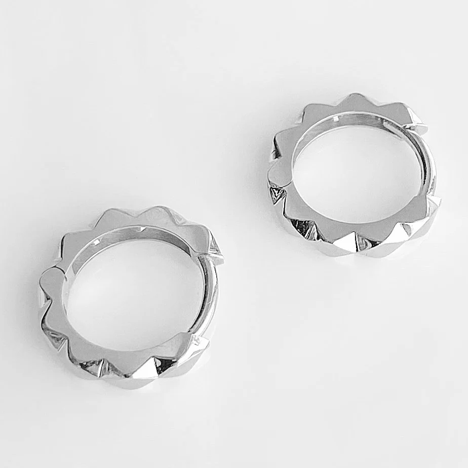 Hoop Earrings in 14K/585 White Gold - Image 2