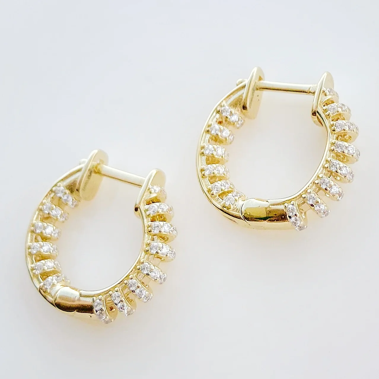 Hoop Earrings in 14K/585 Yellow Gold - Image 3