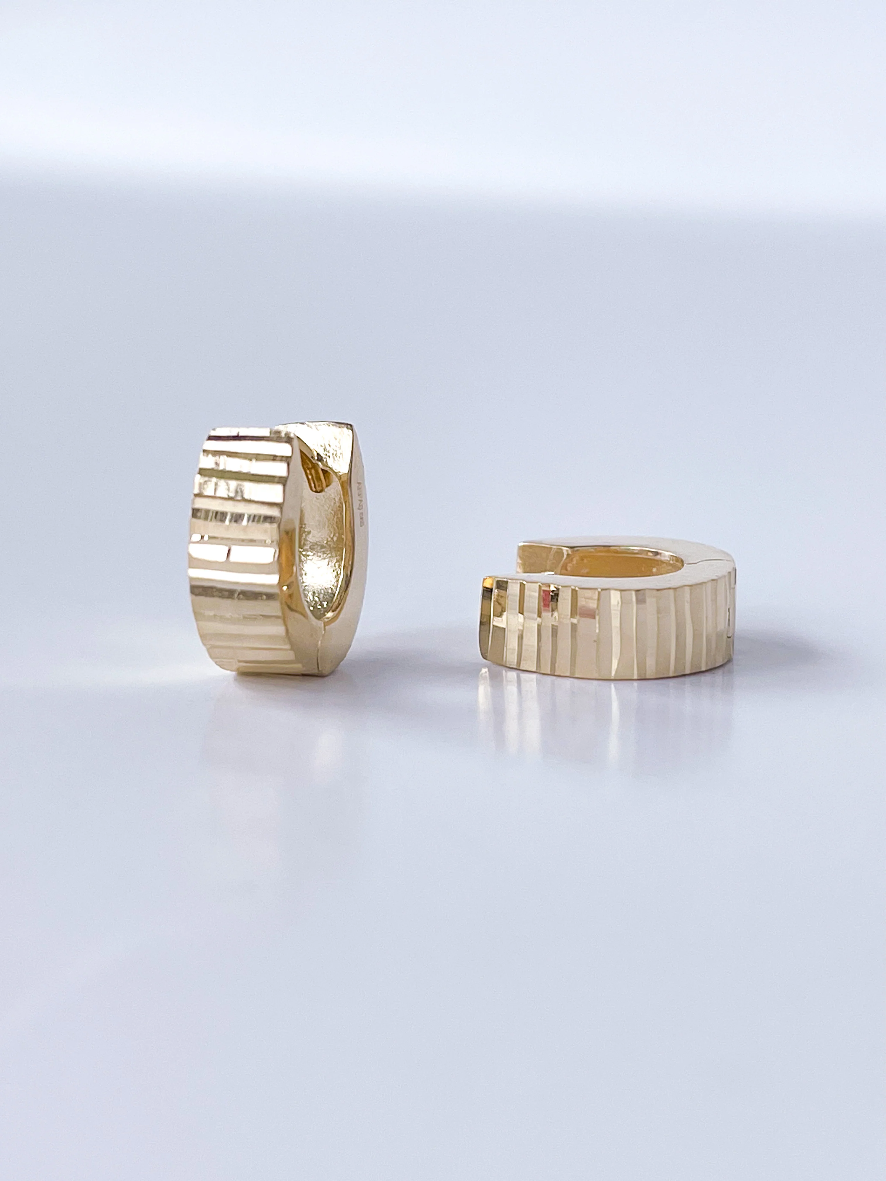 Hoop Earrings in 14K/585 Yellow Gold - Image 4