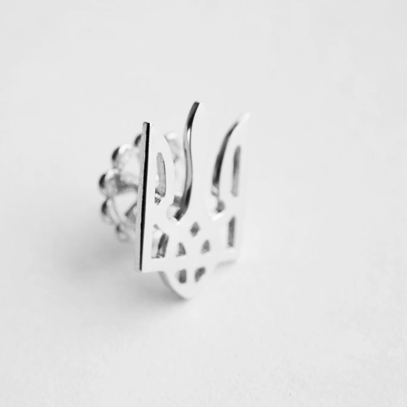 Lapel Pin "Tryzub" in 14K/585 White Gold - Image 2