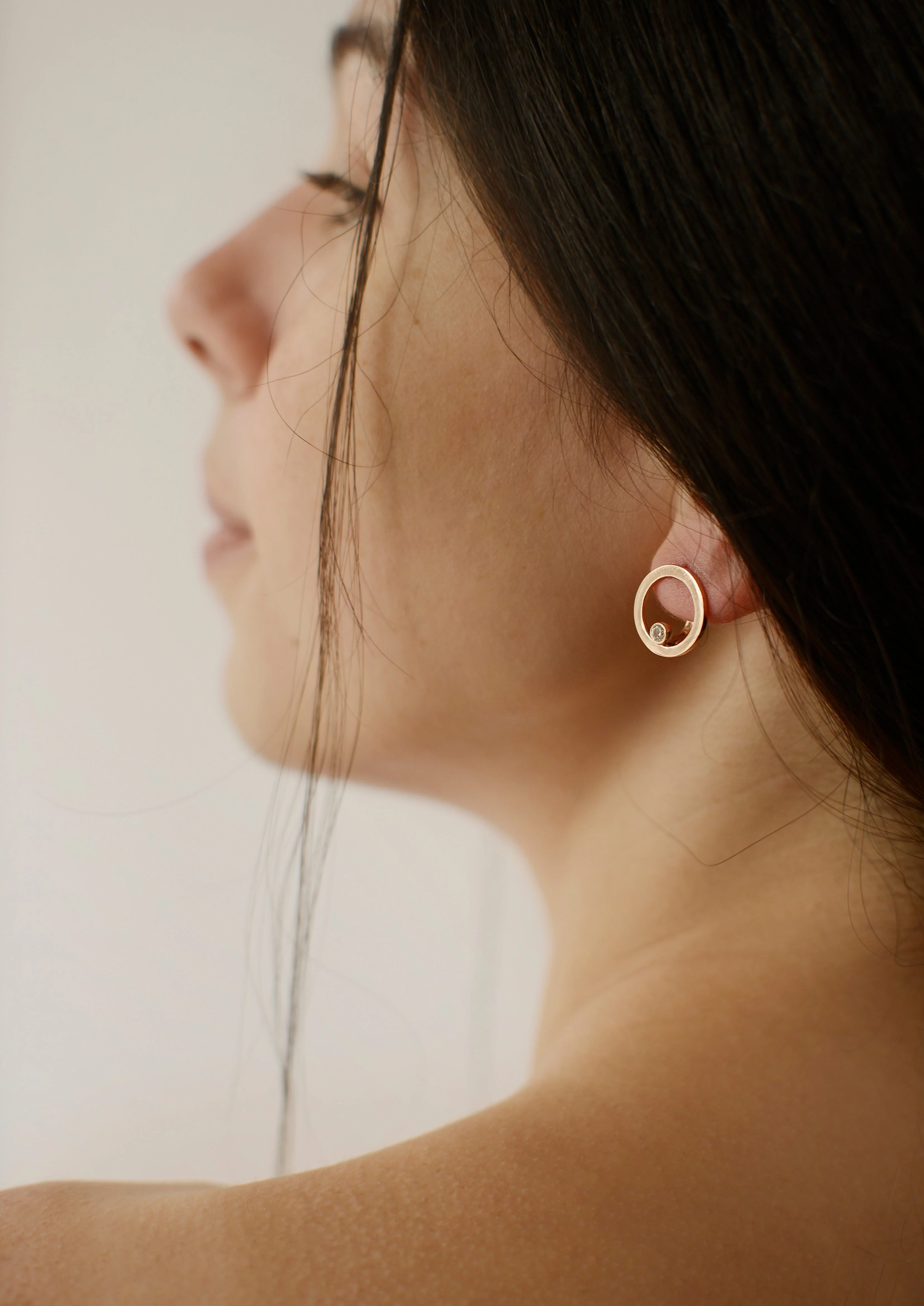 Lever Back Earrings in 14K/585 Yellow Gold with Cubic Zirconia - Image 5