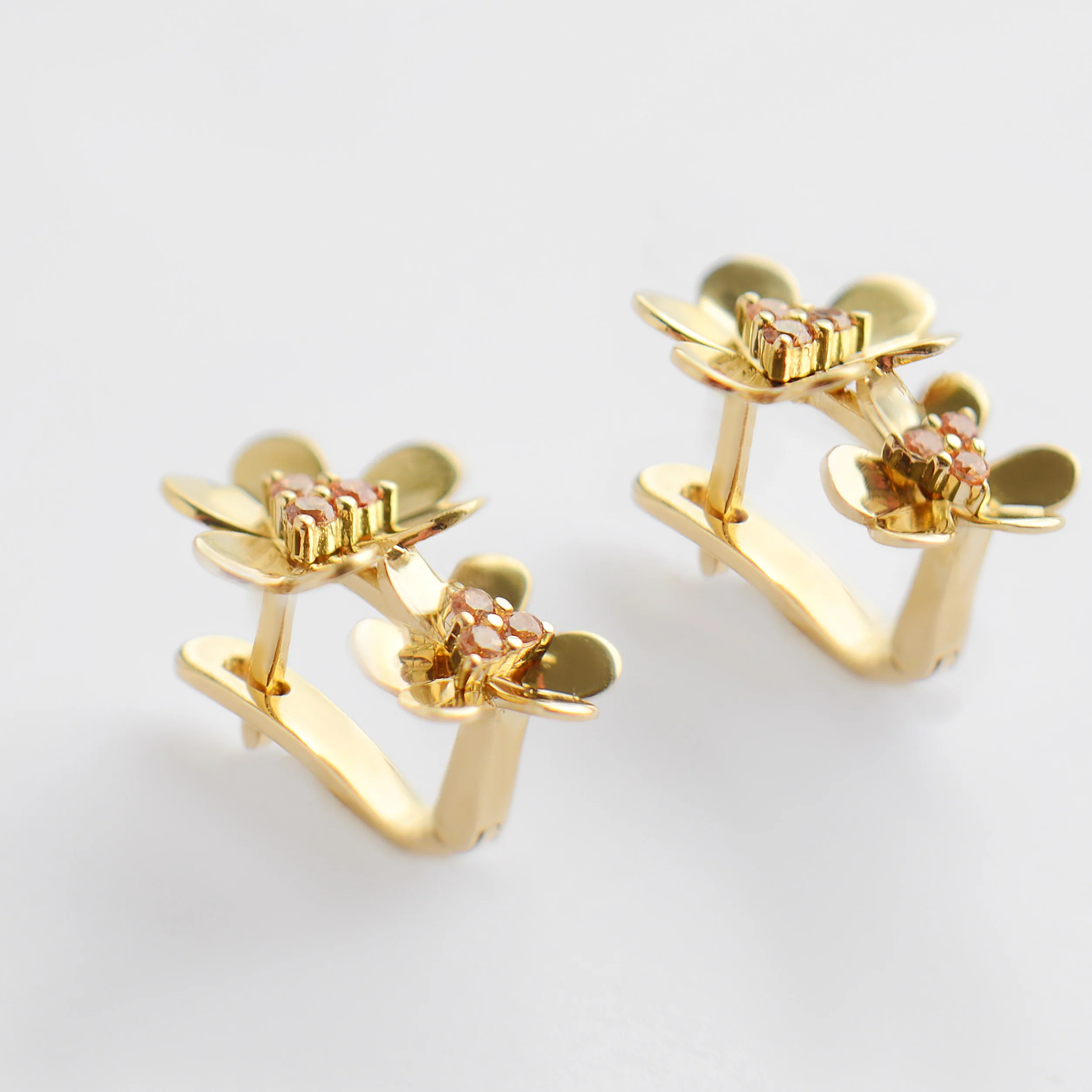 Lever Back Flowers Earrings in 14K/585 Yellow Gold with Cubic Zirconia - Image 3