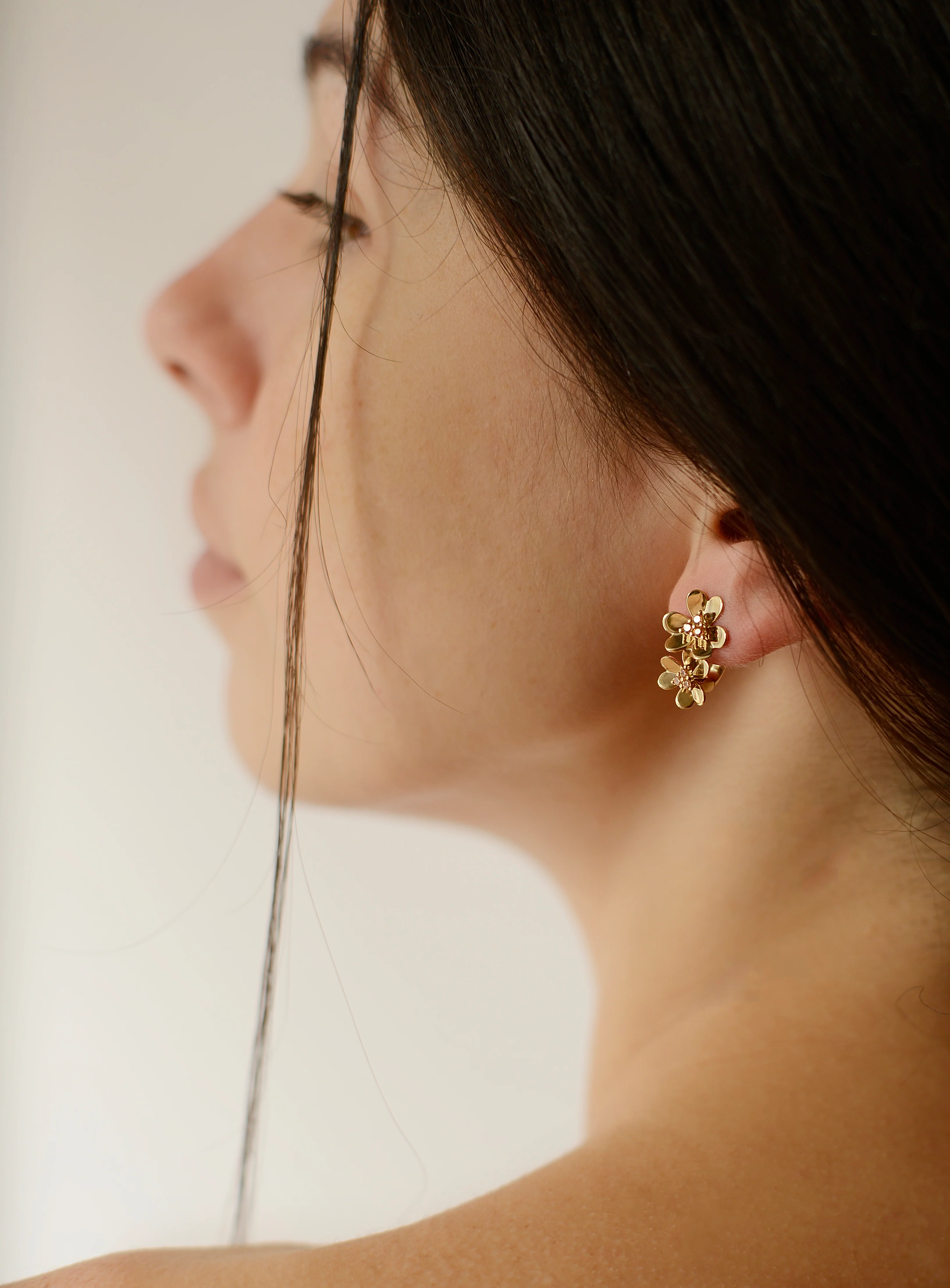 Lever Back Flowers Earrings in 14K/585 Yellow Gold with Cubic Zirconia - Image 5