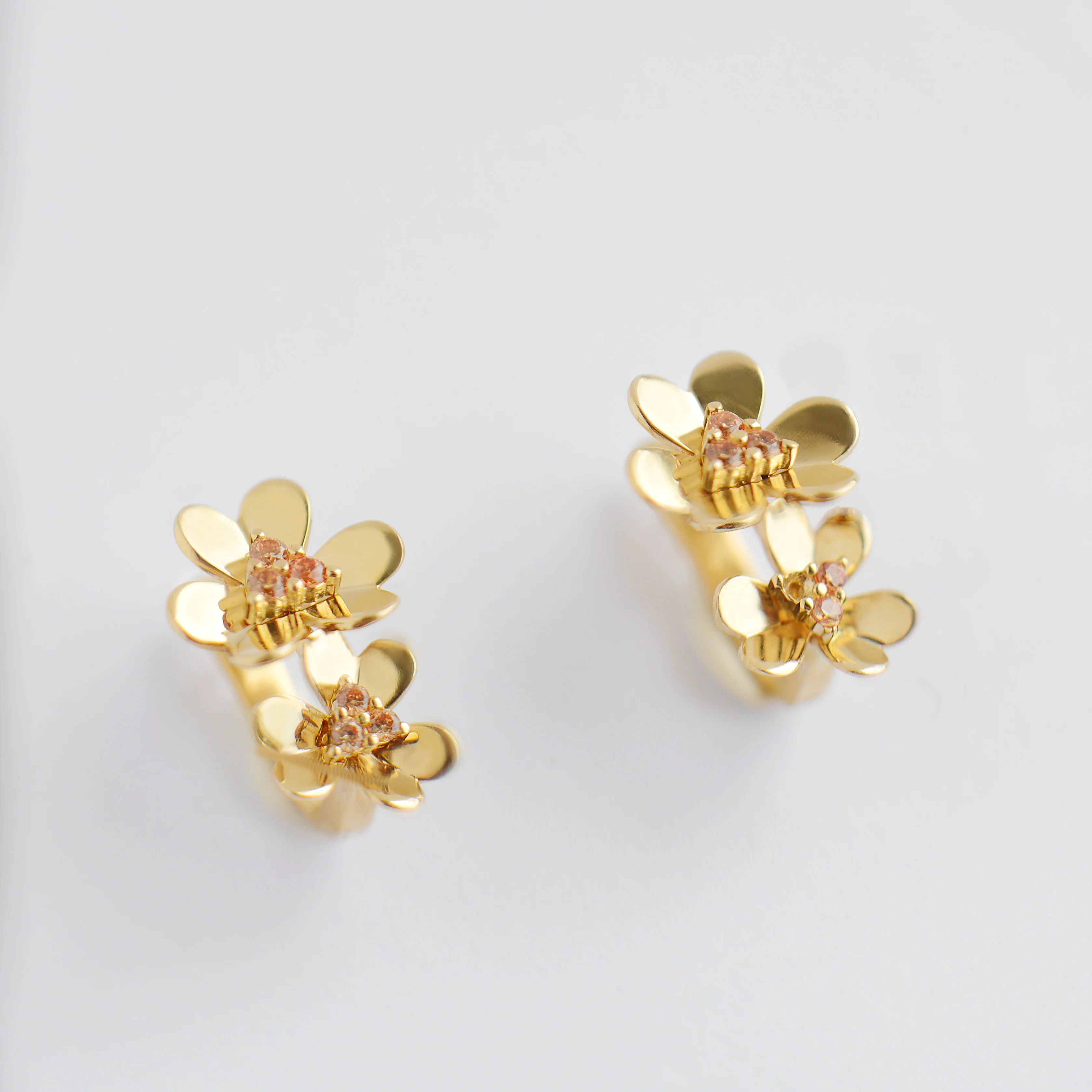 Lever Back Flowers Earrings in 14K/585 Yellow Gold with Cubic Zirconia - Image 6