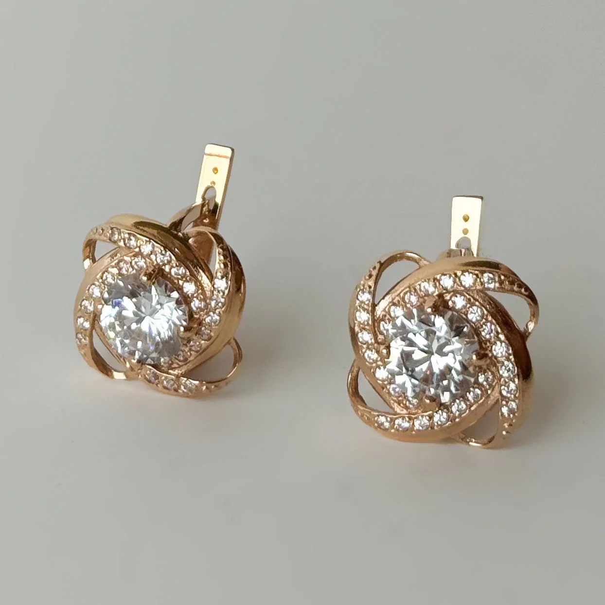 Lever Back Earrings in 14K/585 Rose Gold with Cubic Zirconia - Image 2
