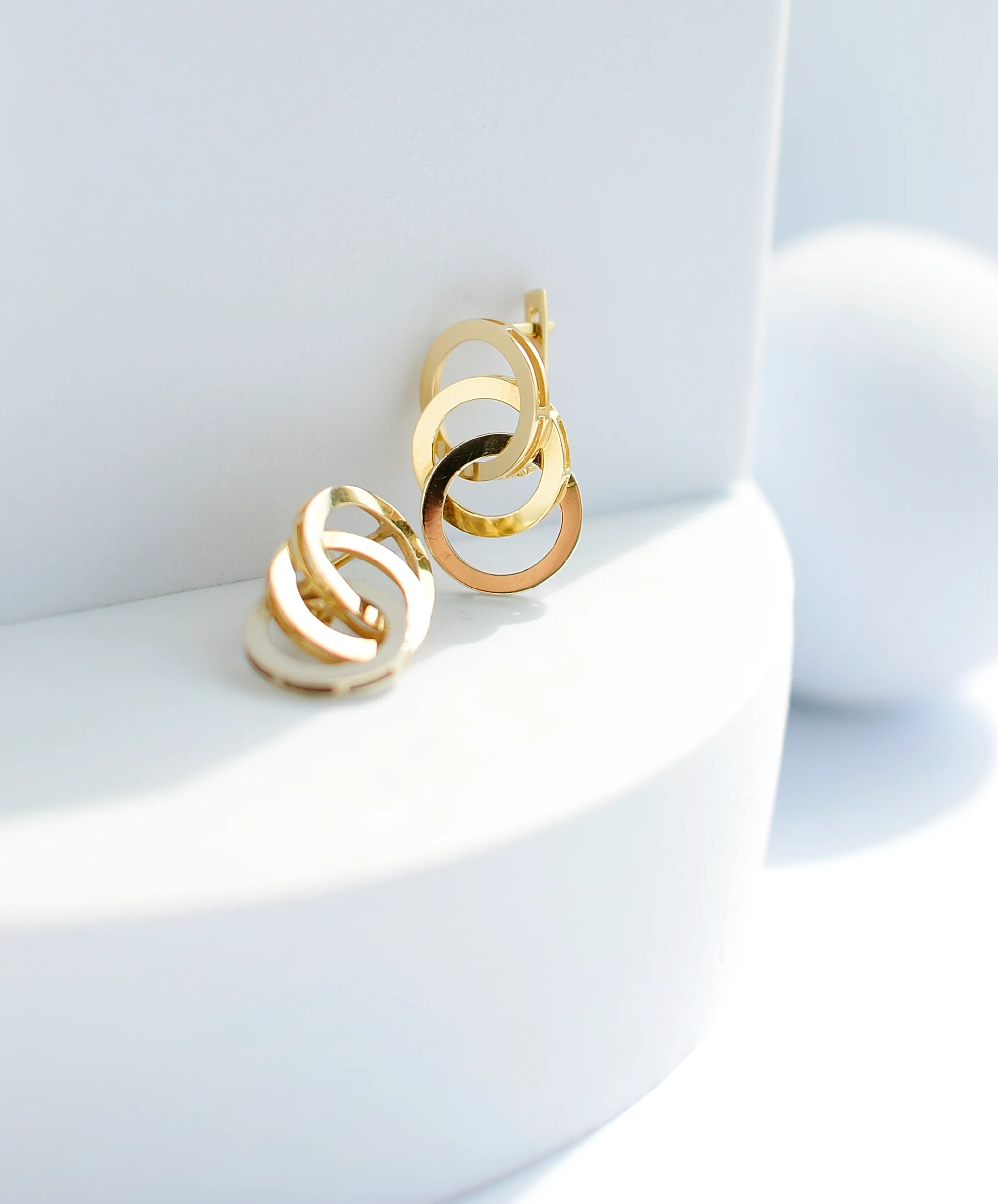 Lever Back Earrings in 14K/585 Rose and White Gold - Image 5