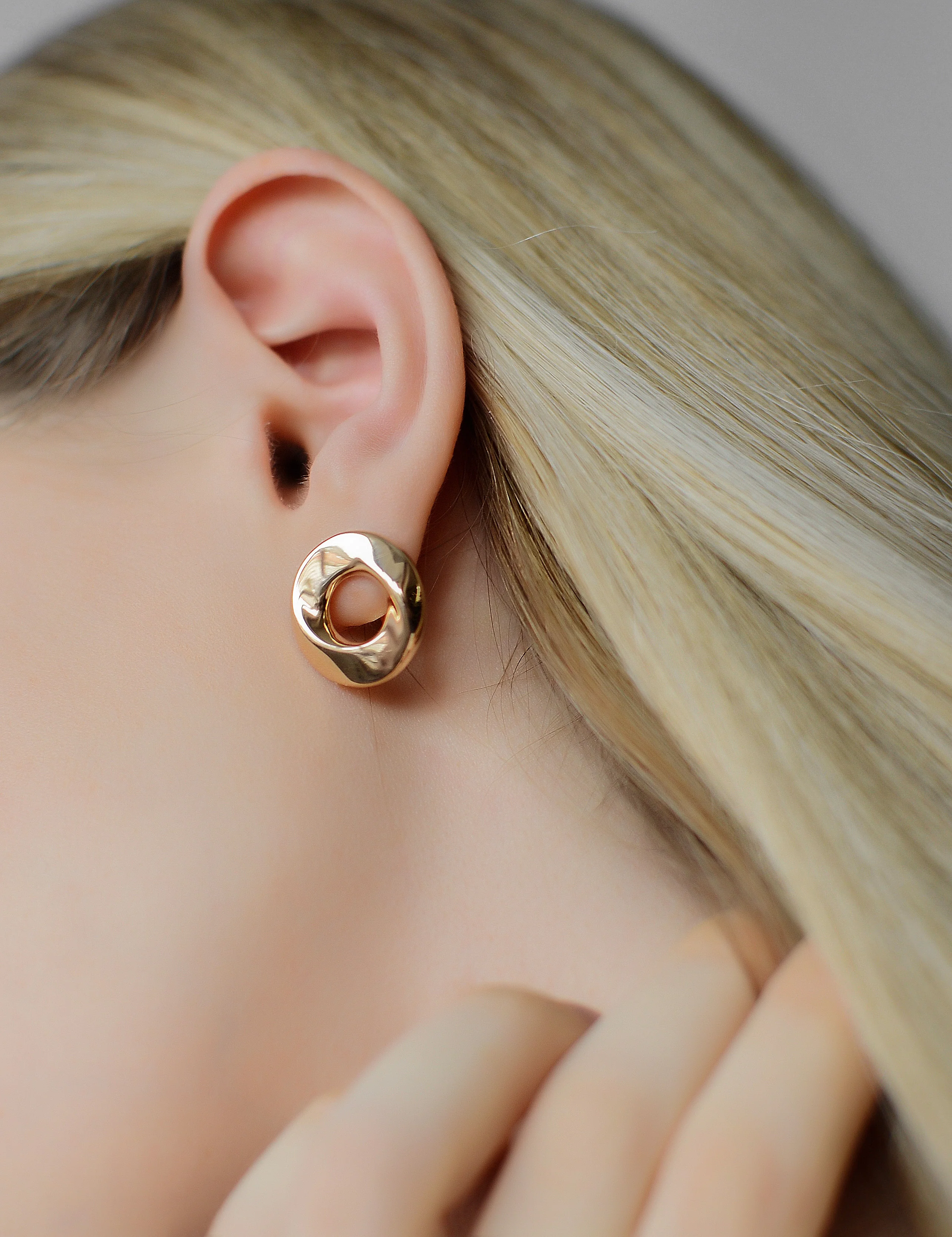 Lever Back Earrings in 14K/585 Rose Gold - Image 2
