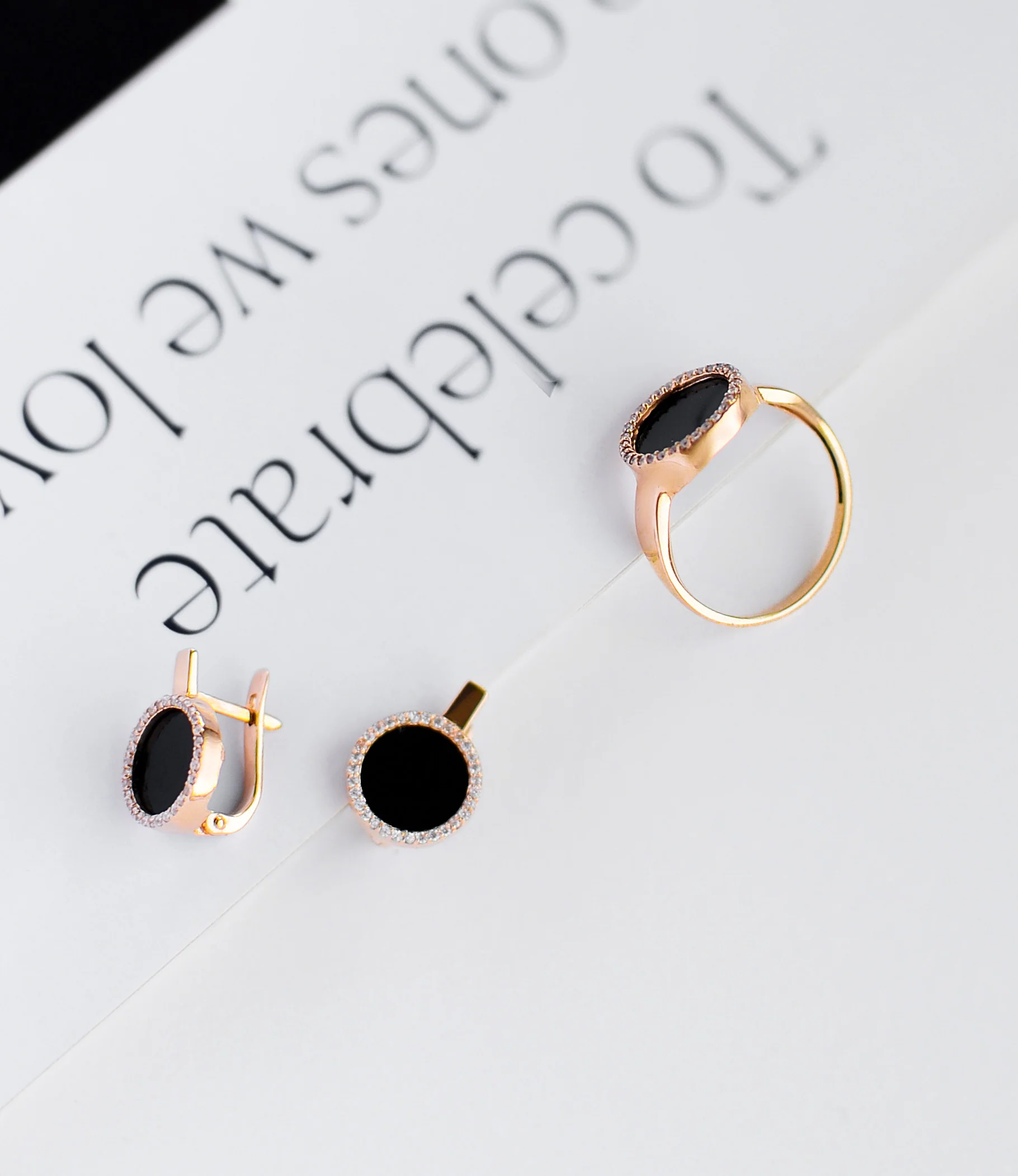 Lever Back Earrings in 14K/585 Rose Gold with Onyx and Cubic Zirconia - Image 6