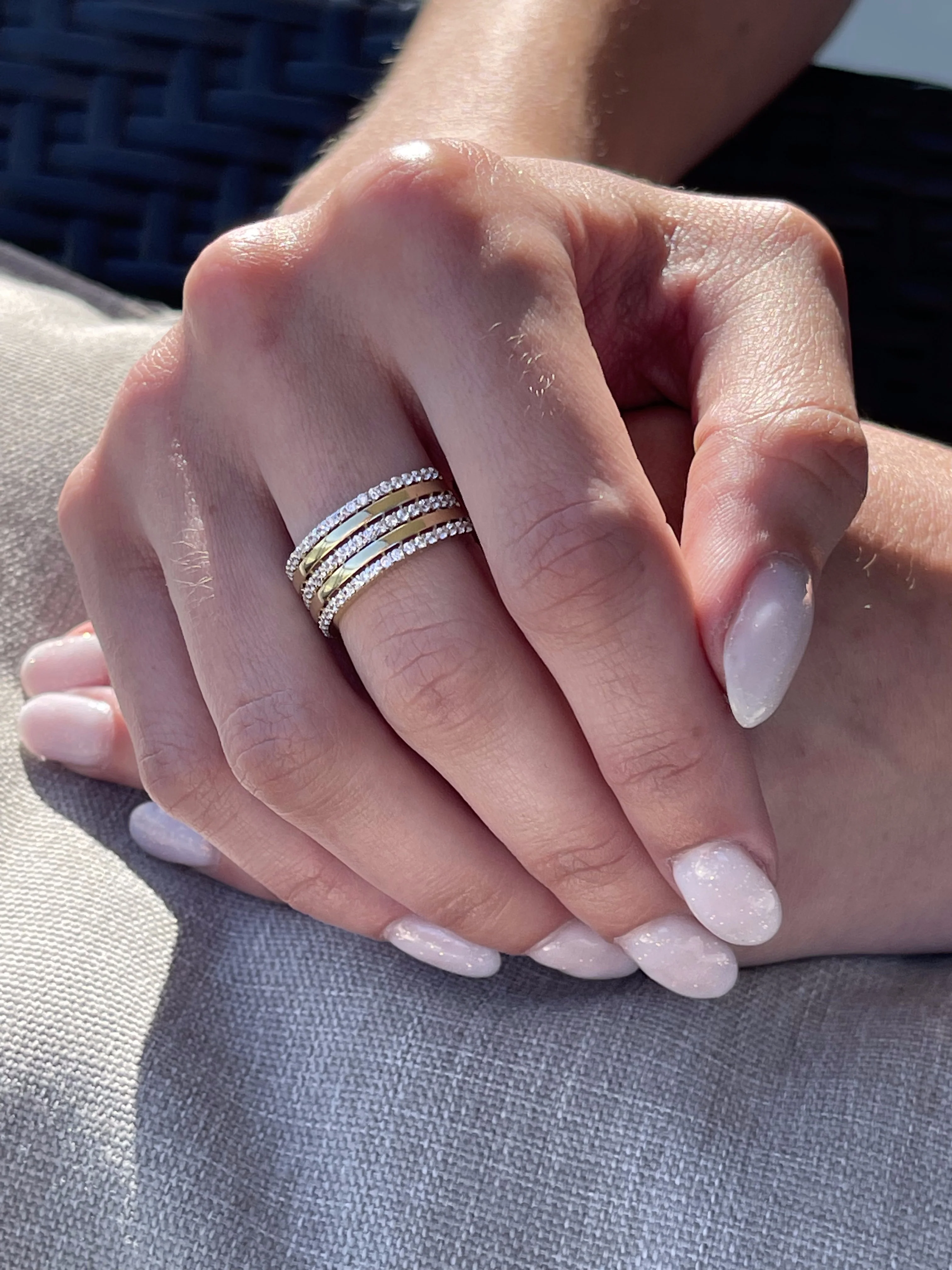 14K/585 Yellow Gold Triple Row Ring with Cubic Zirconia - Image 2