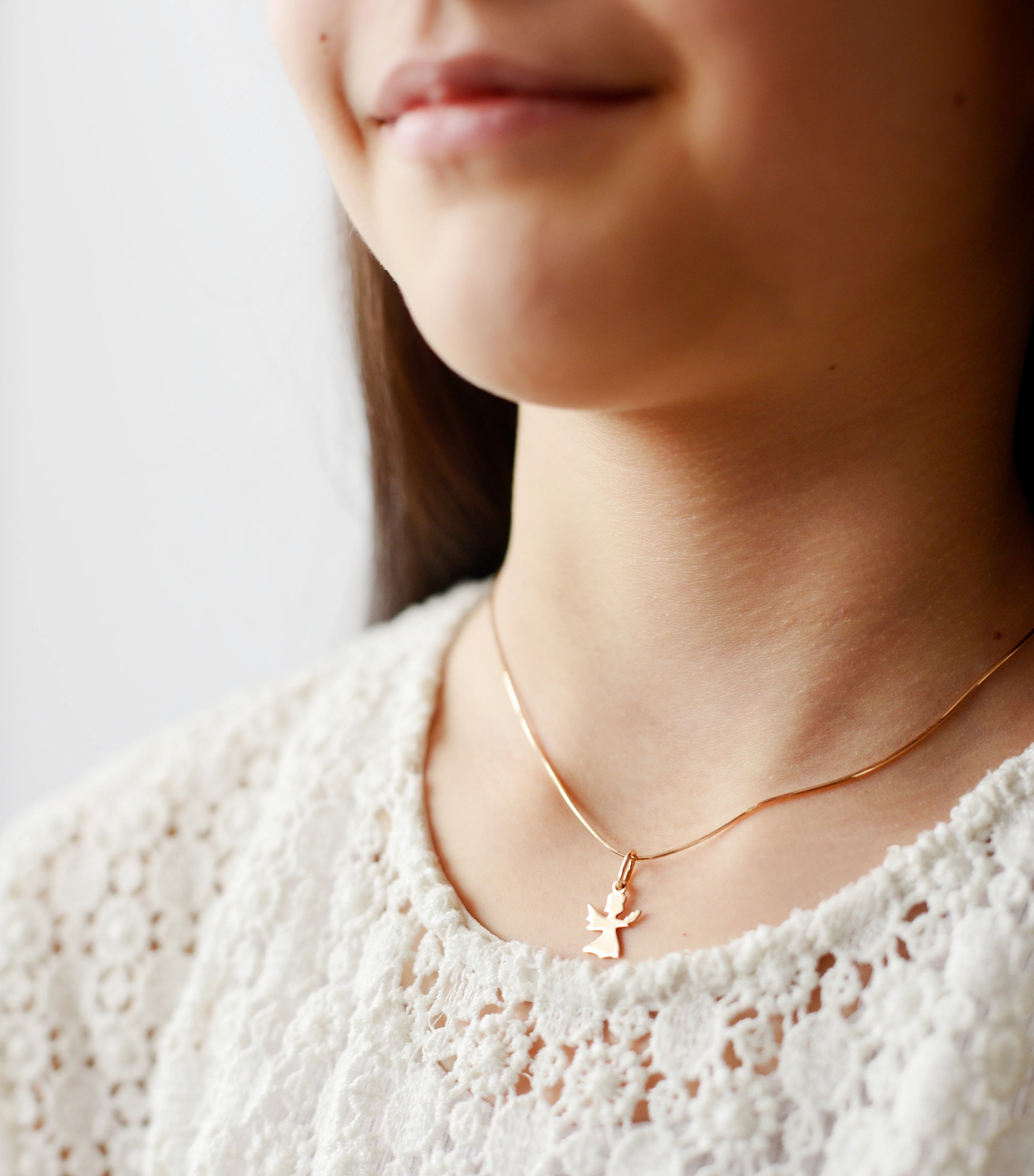 Praying Angel Religious Pendant in 14K/585 Rose Gold - Image 2