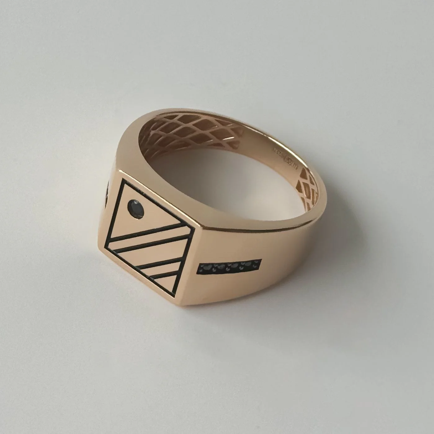 Ring in 14K/585 Rose Gold with Enamel and Black Cubic Zirconia - Image 3