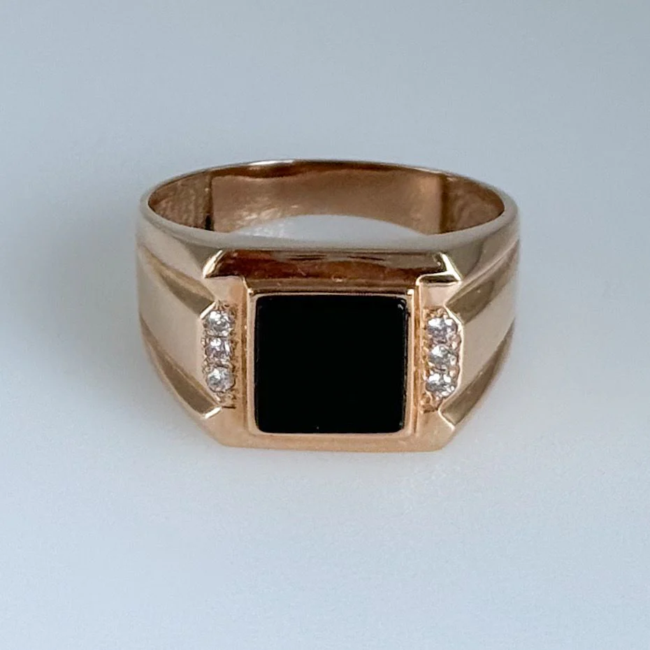 Ring in 14K/585 Rose Gold with Onyx and Cubic Zirconia